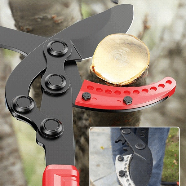 Teleskopische Astschere mit extra breiter Schneide