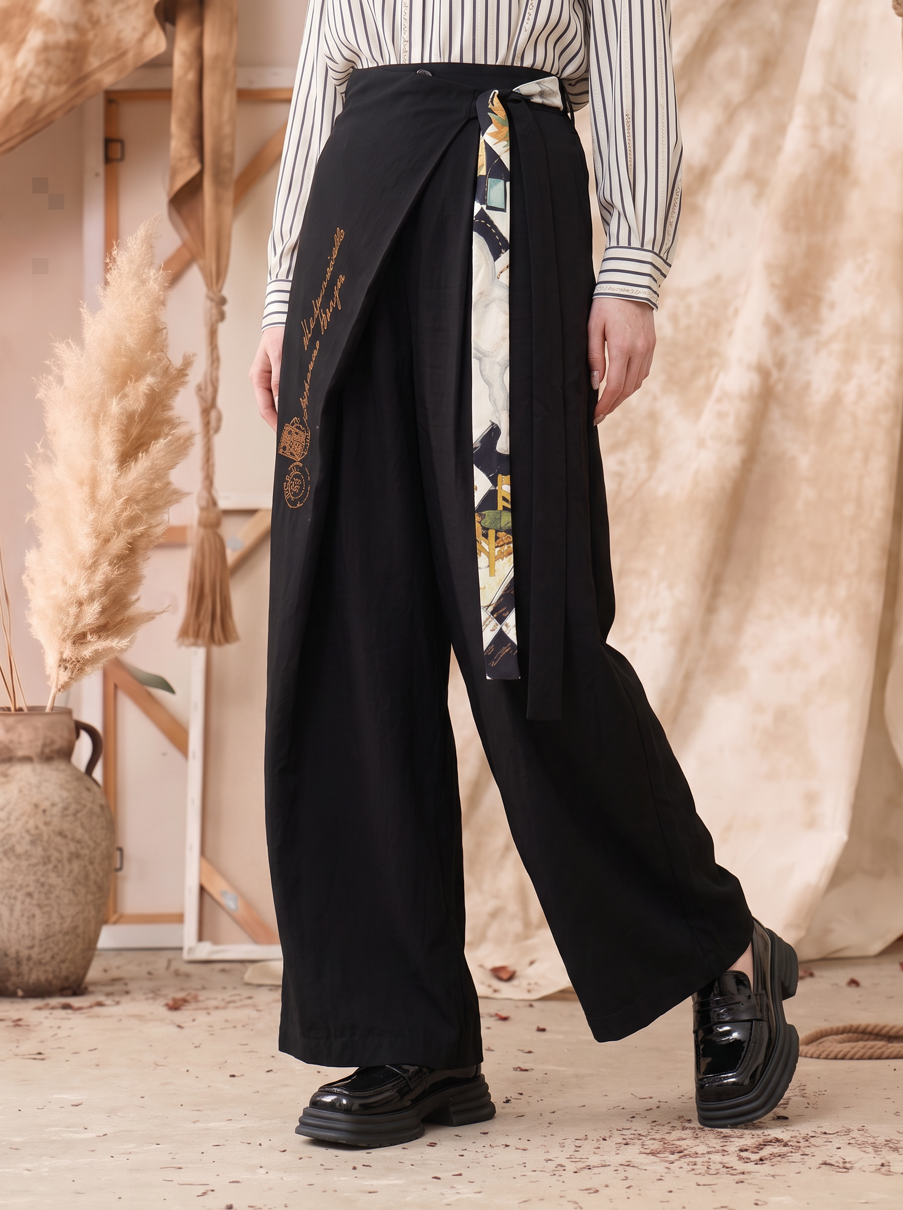 Scarf-Tie Bermuda Shorts-LYONSENS