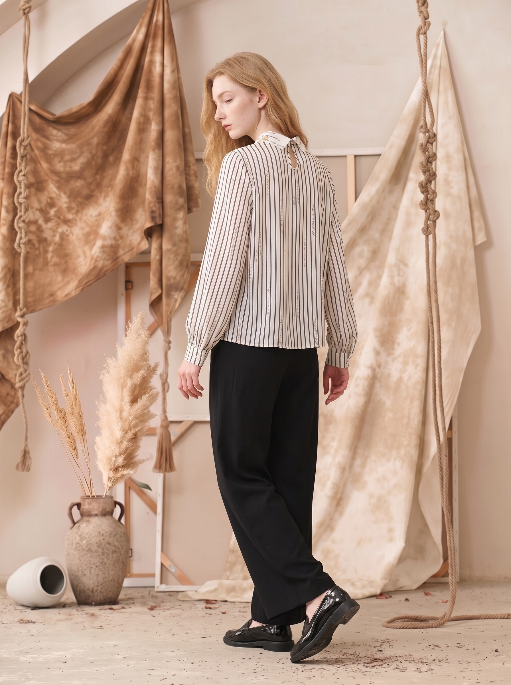 Floral Collar Cropped Shirt-LYONSENS