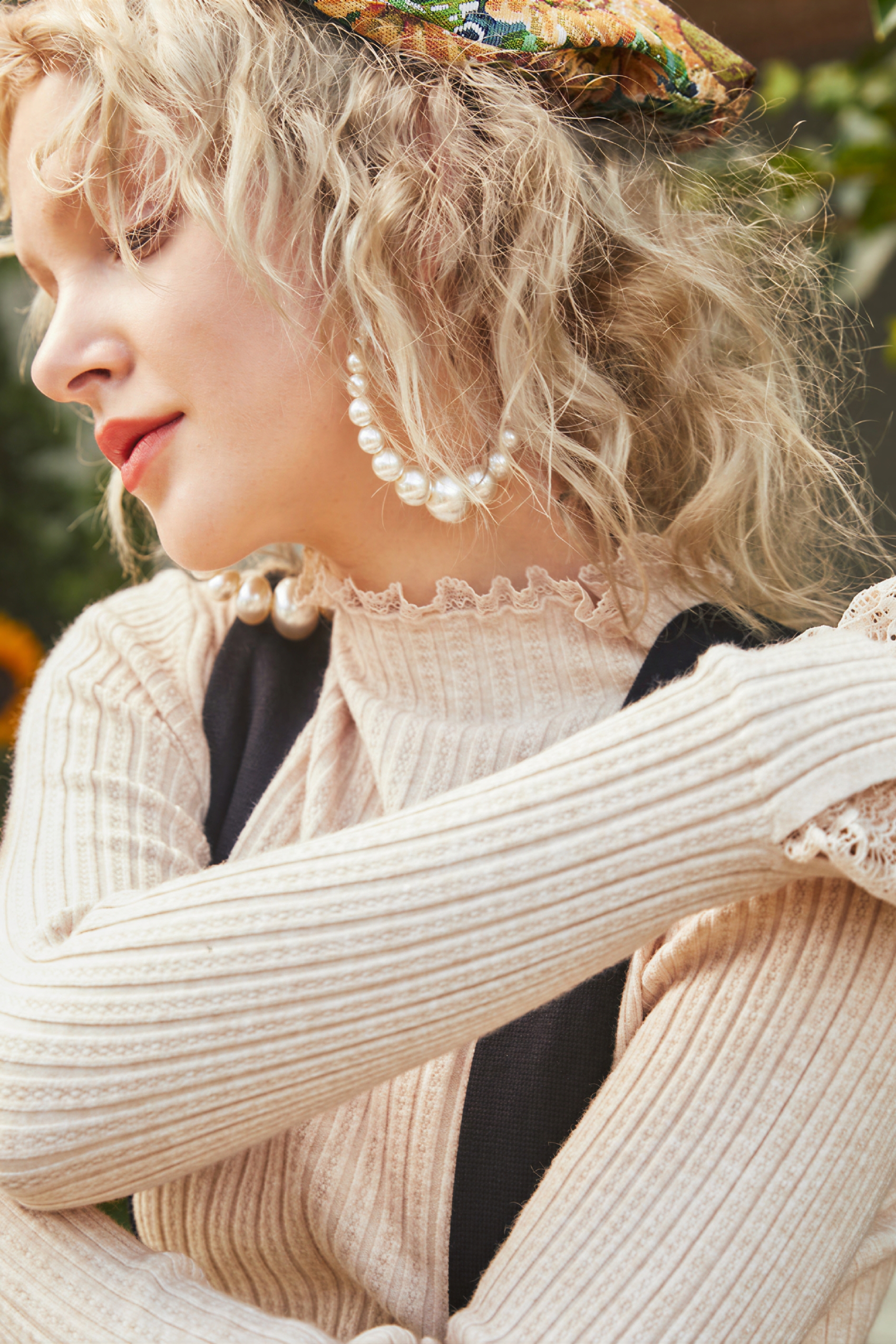 Van Gogh-Inspired Lace-Trim Knit Base Top