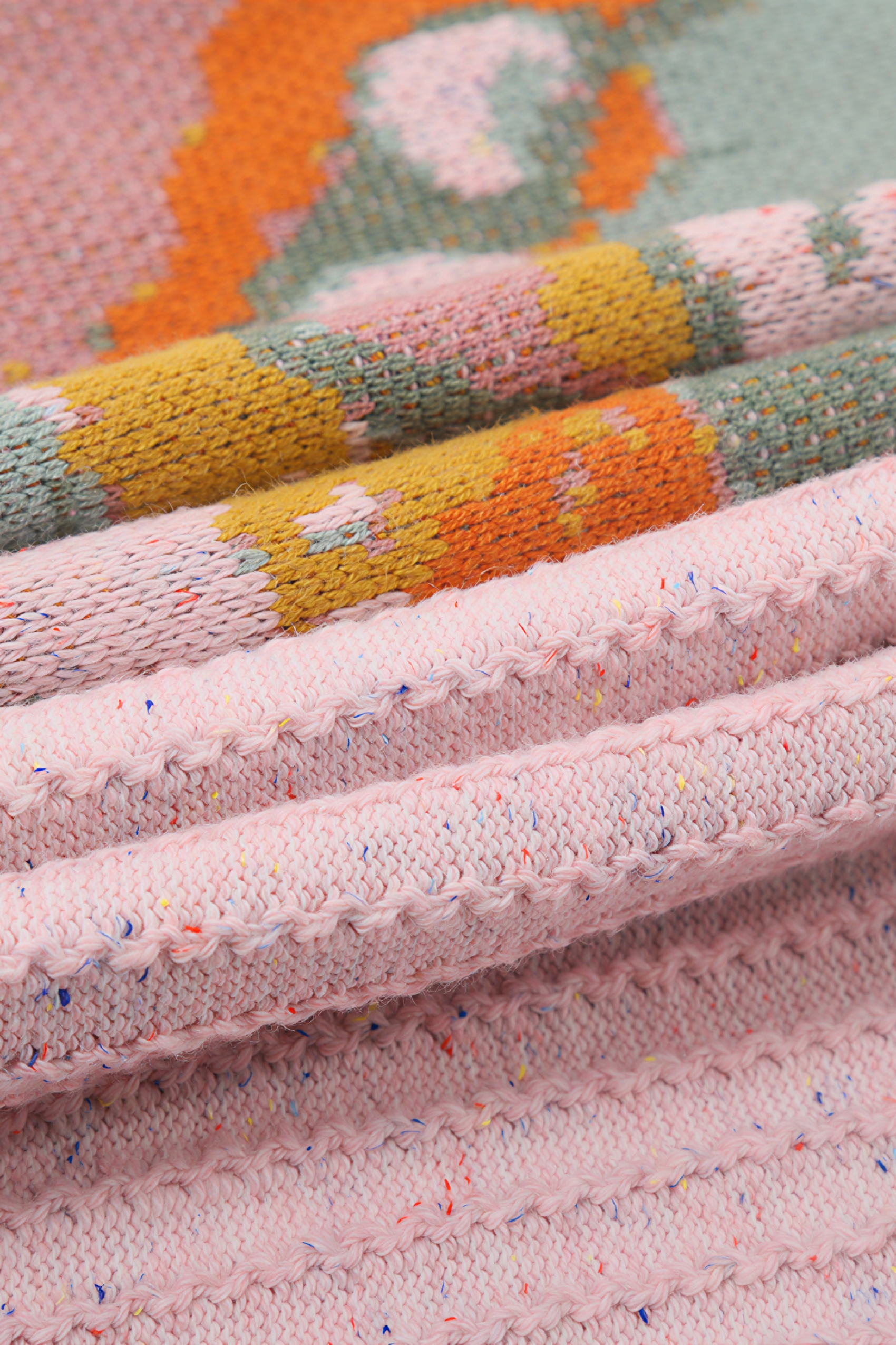 Pink sleeveless knitted sweater dress