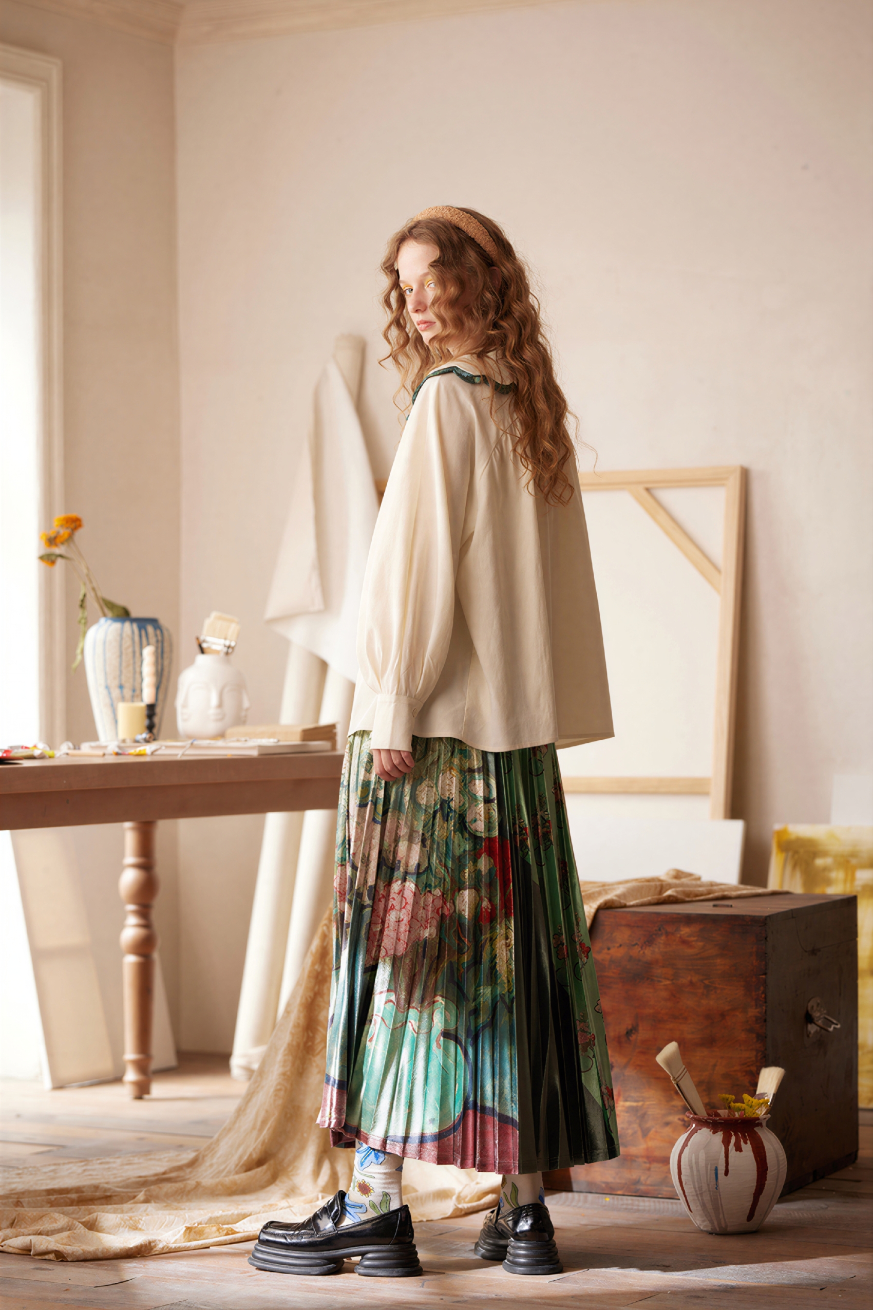 Van Gogh-Inspired Blue Peter Pan Collar Shirt