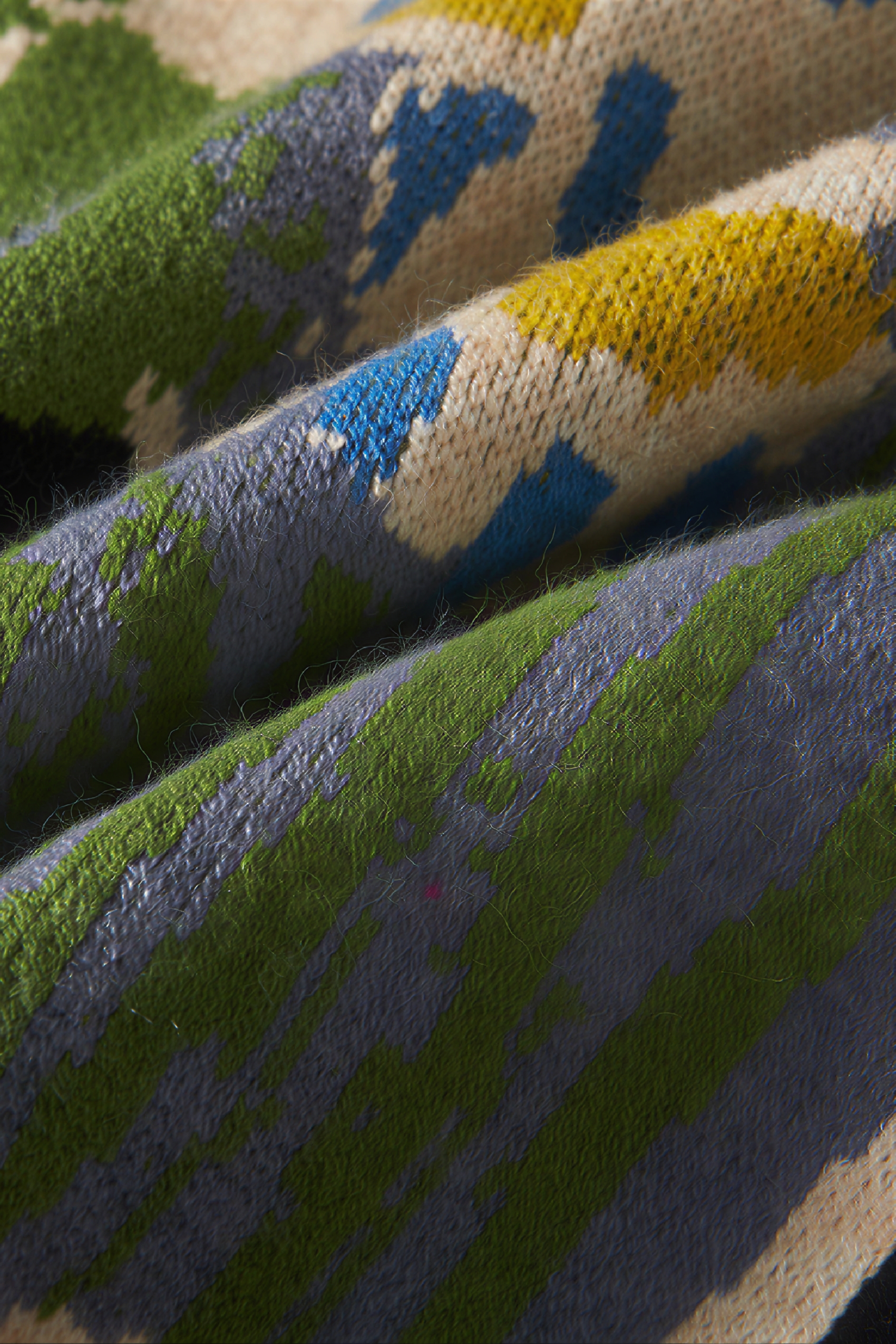 Black V-neck oil painting style knit sweater dress