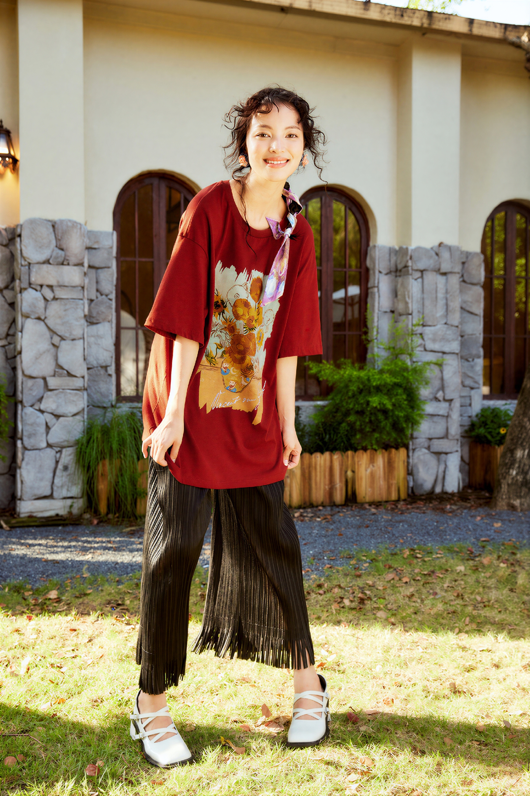 Lightweight Pleated Fringe Detail Pants