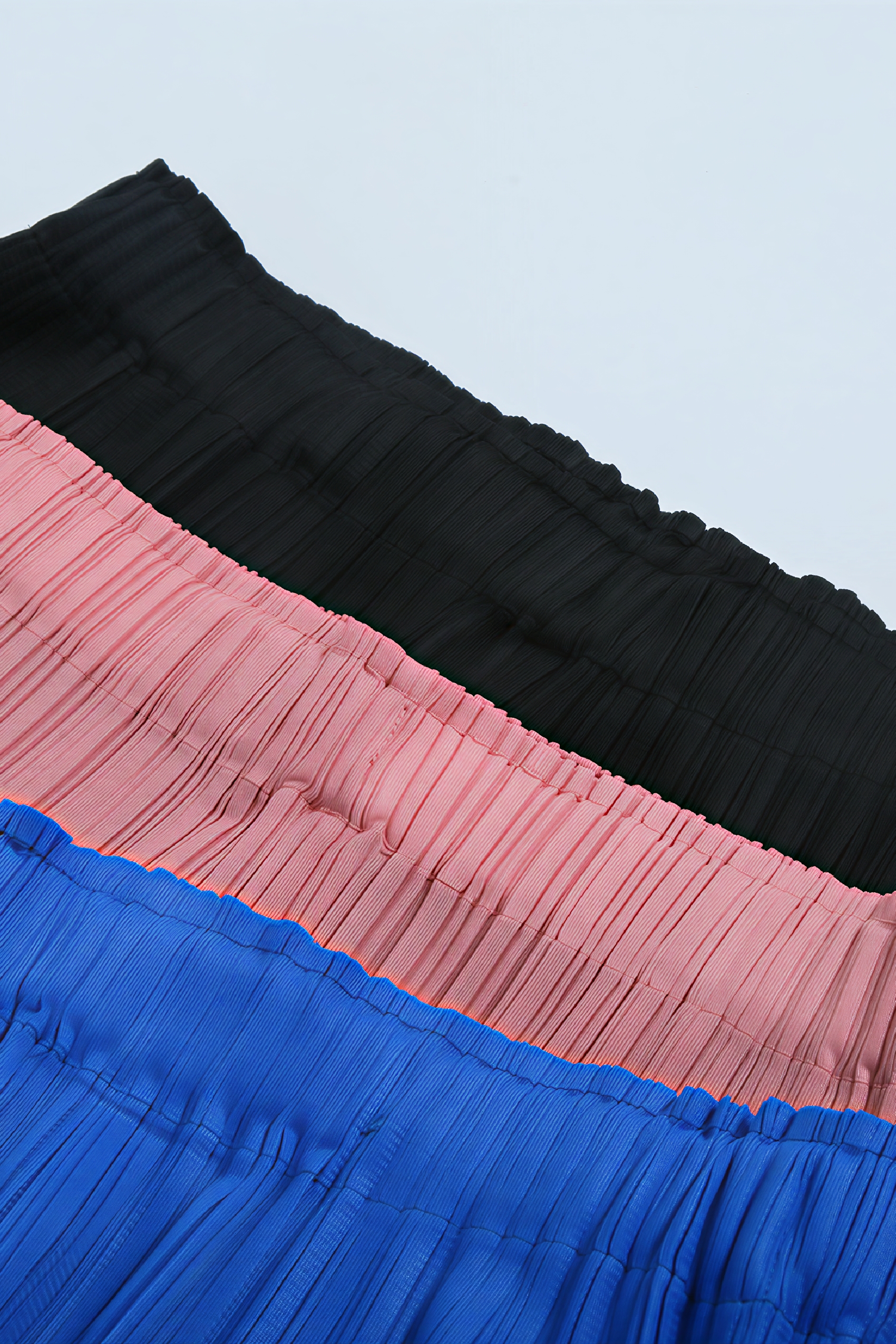 Lightweight Pleated Fringe Detail Pants