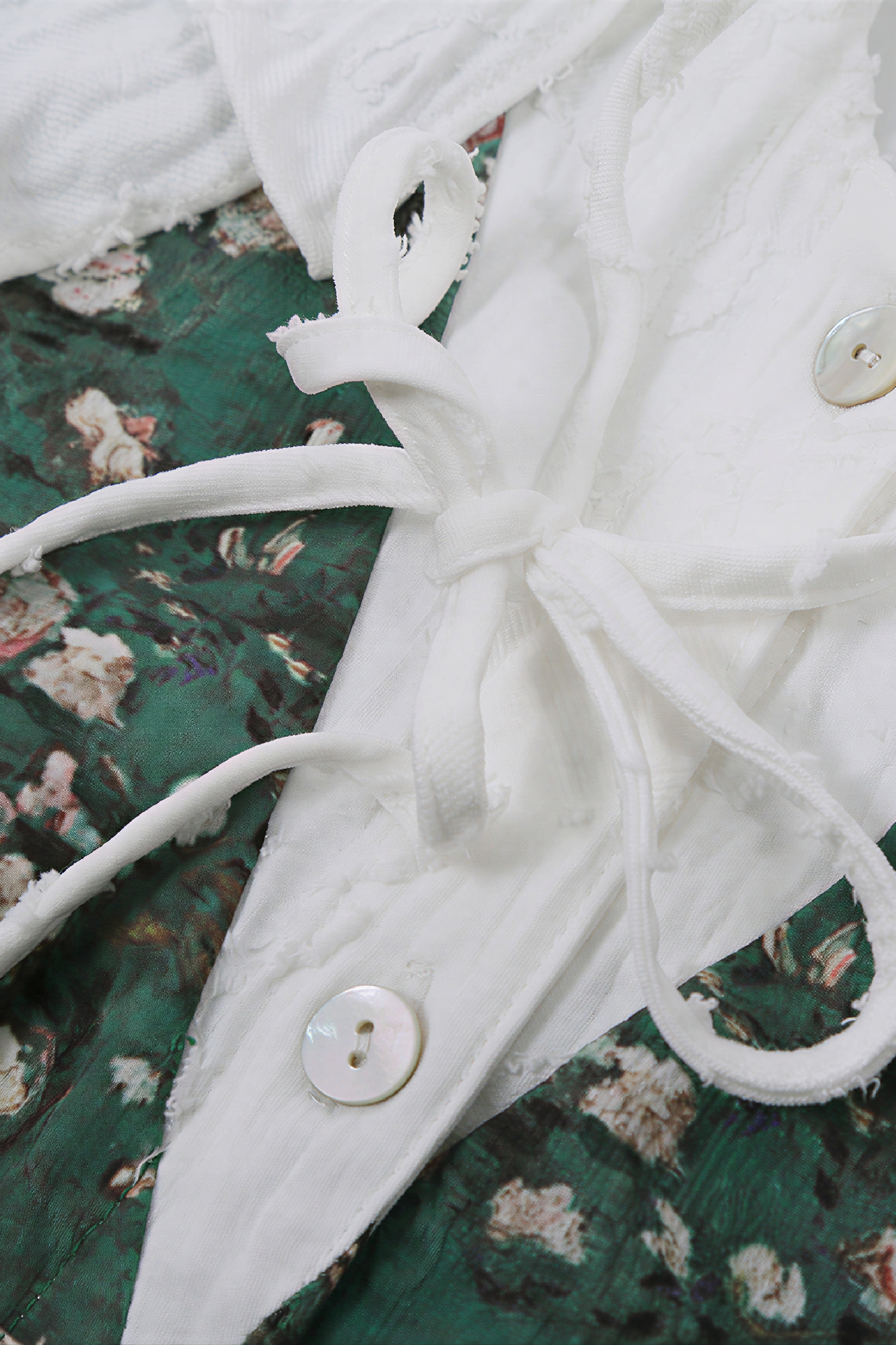 Van Gogh�CInspired Floral Patchwork Double-Collar Layered Dress