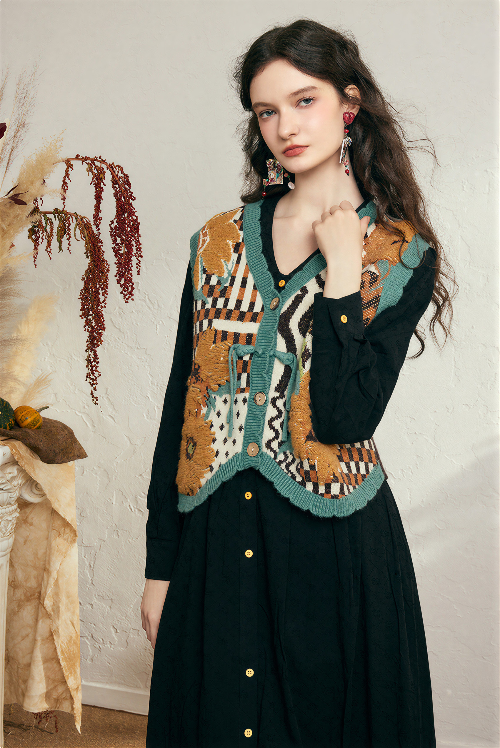 Van Gogh-Inspired V-Neck Chinese-Style Knit Vest