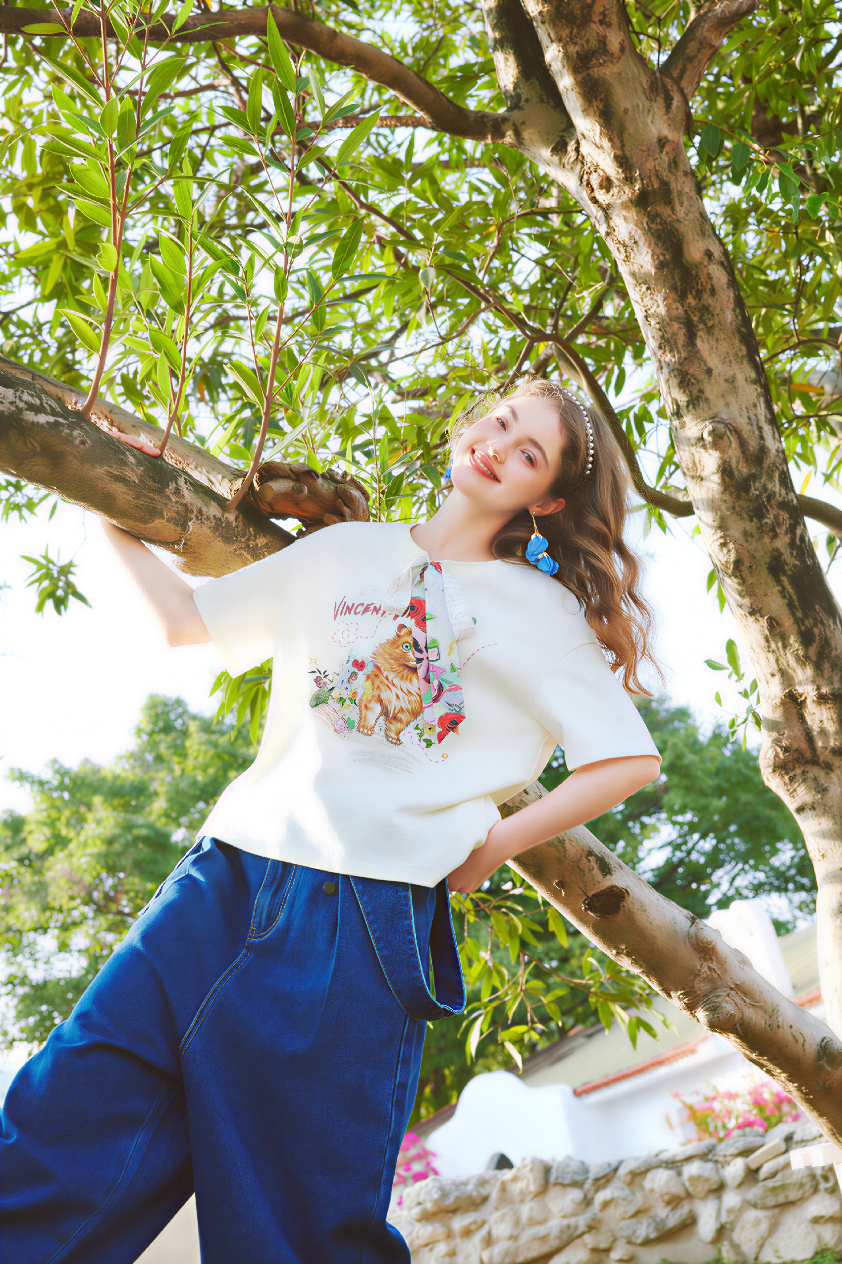 Van Gogh-Inspired Cute Cat Print Tie-Detail T-Shirt