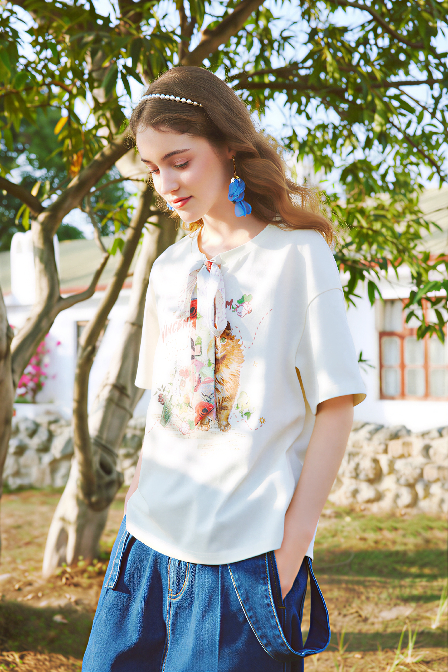 Van Gogh-Inspired Cute Cat Print Tie-Detail T-Shirt