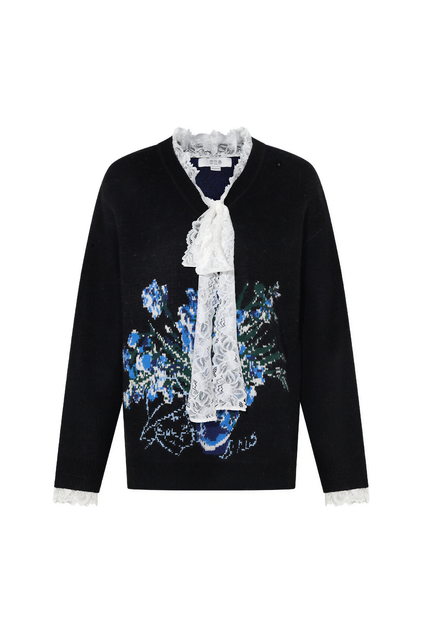 Black long-sleeved knitted pullover sweater