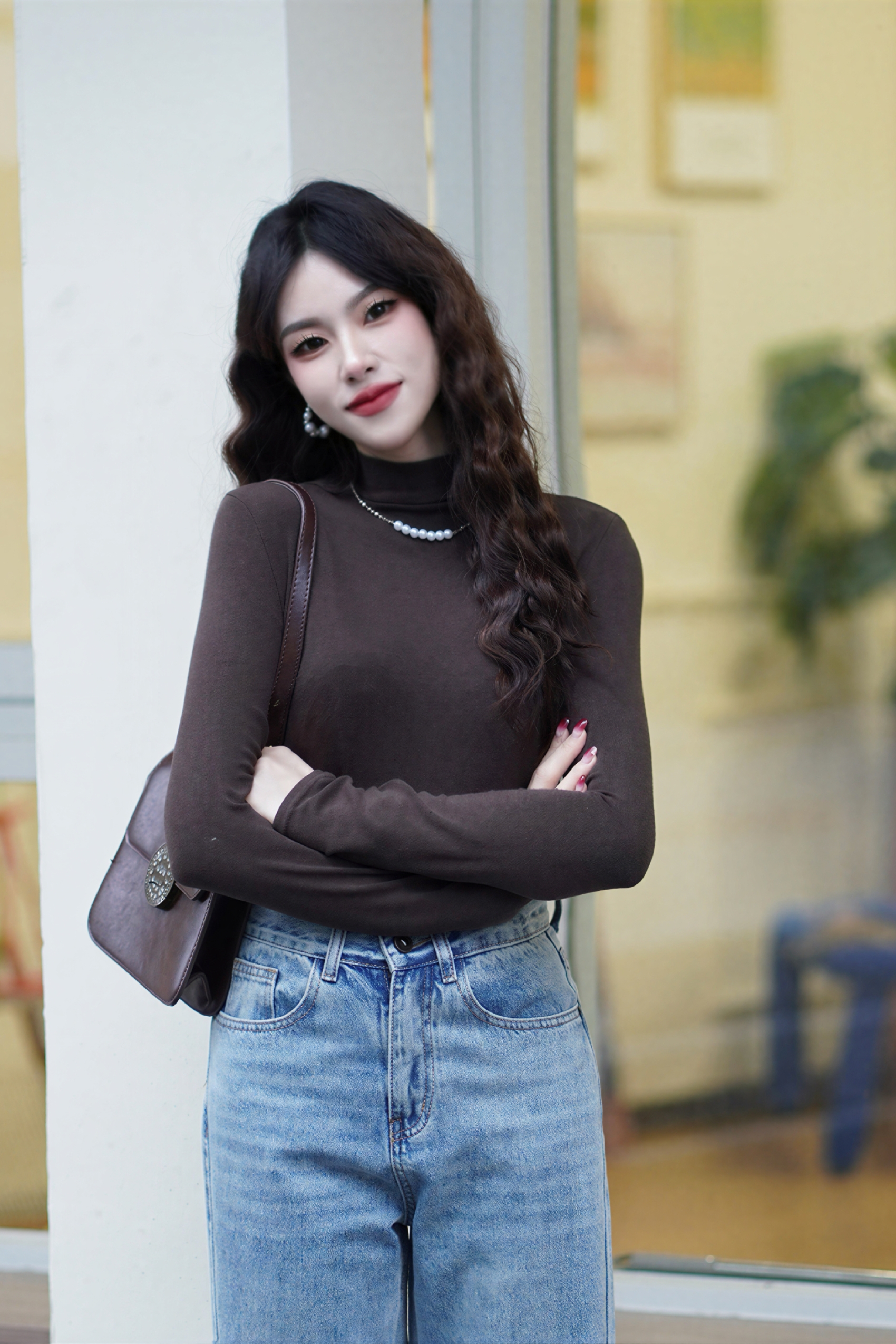 Versatile turtleneck knit base layer T-shirt