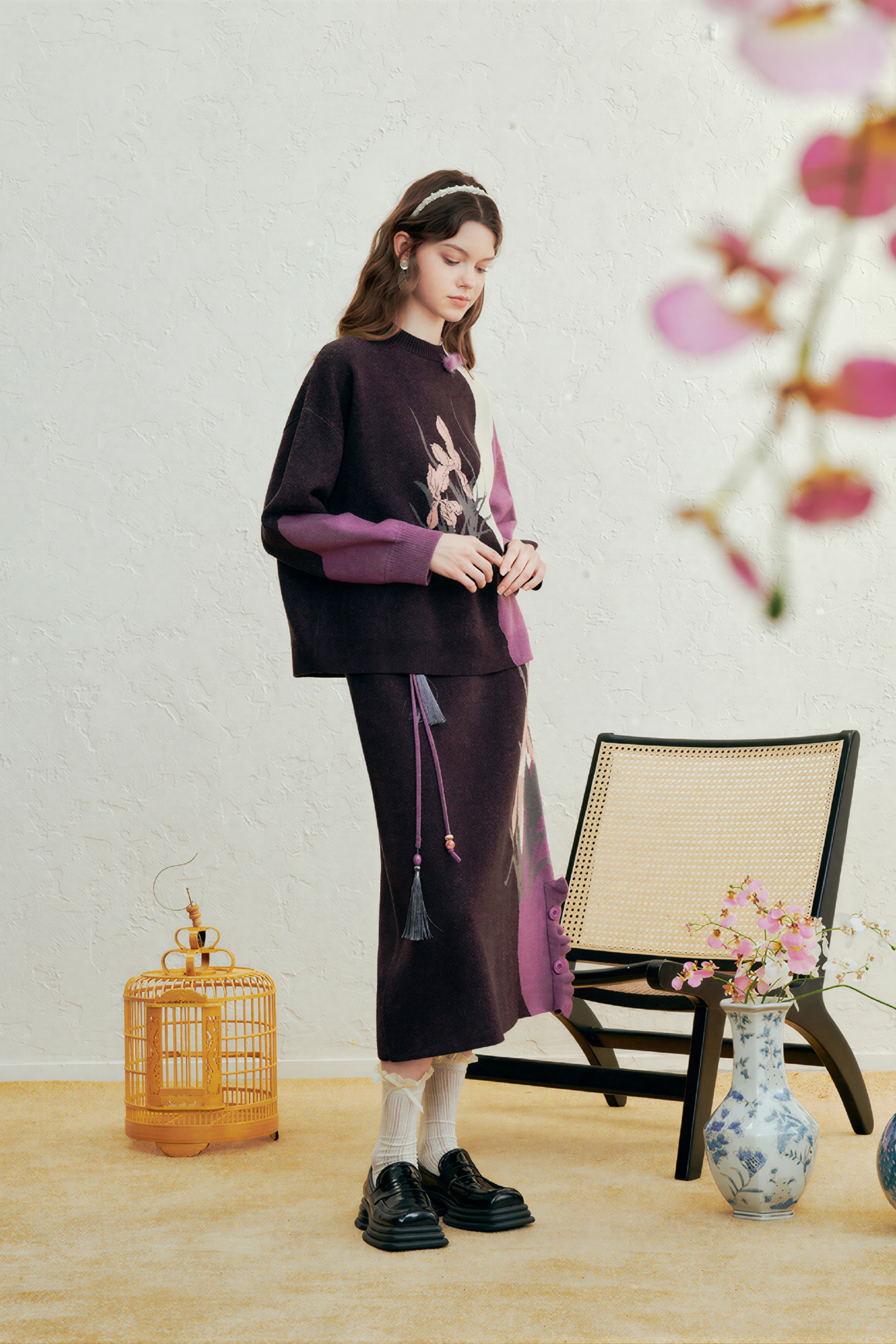 New stylish knitted suit