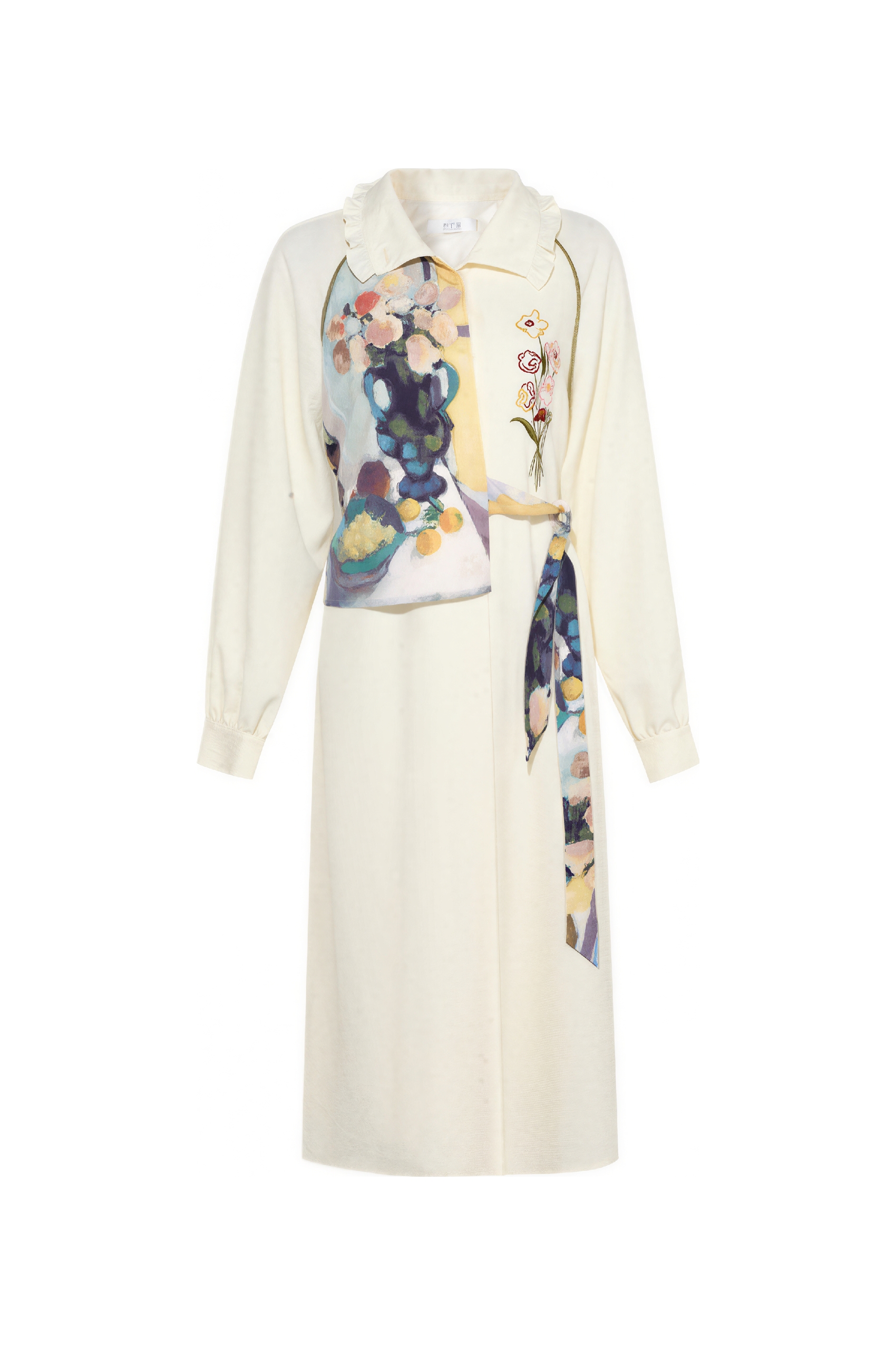 Black loose-fitting long-sleeved dress