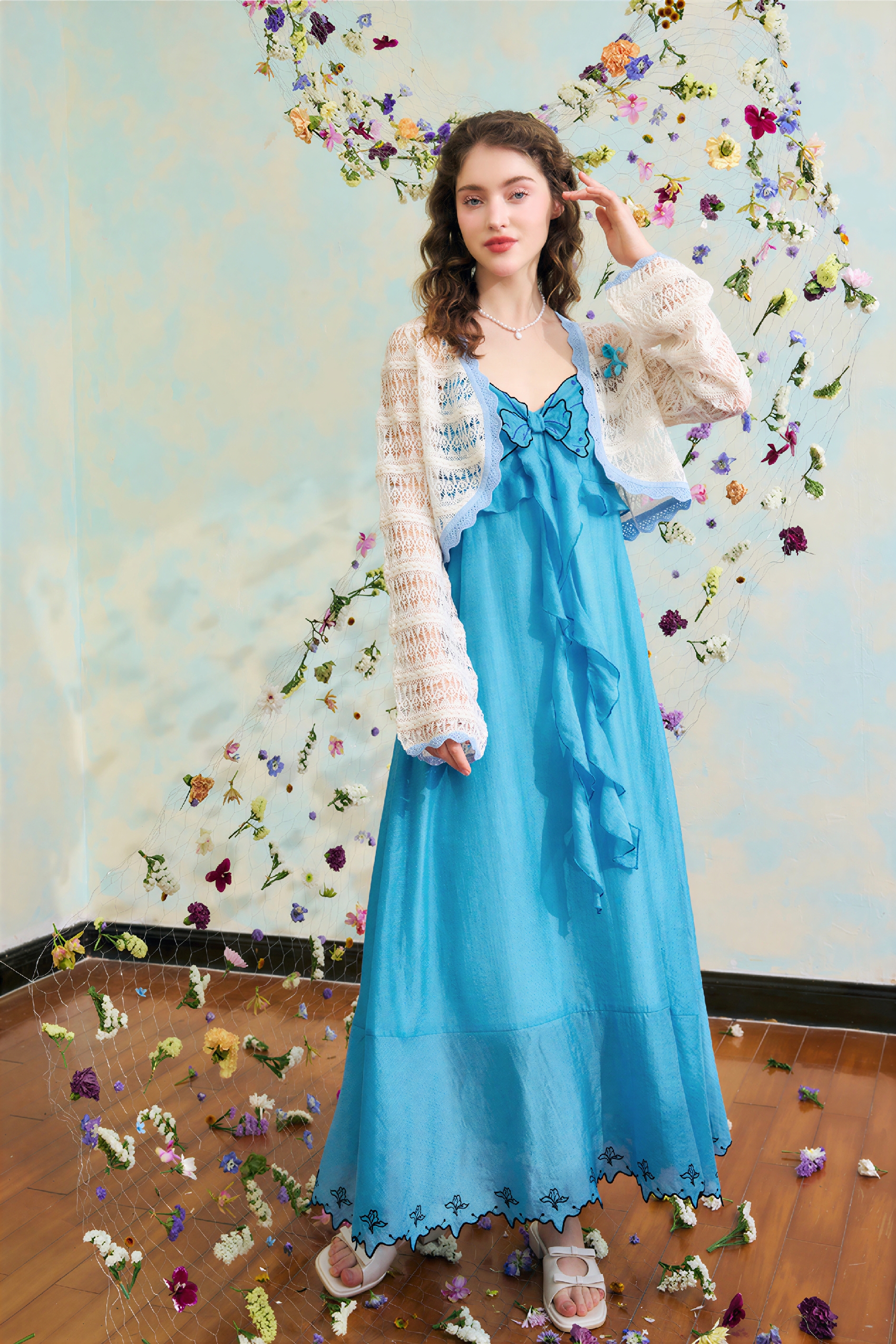 Van Gogh-Inspired Open-Knit Cropped Cardigan