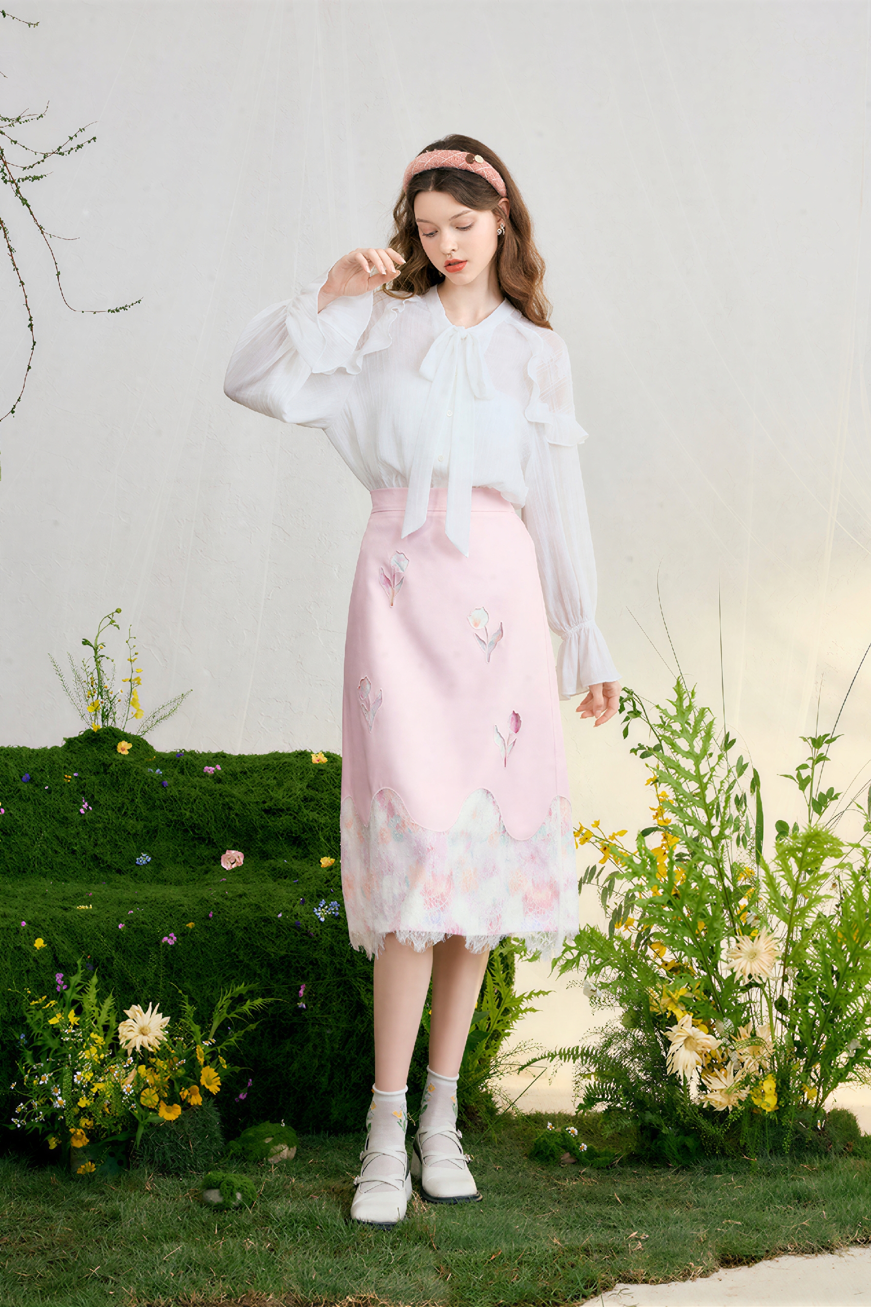 Tulip Motif Lace Patchwork Skirt