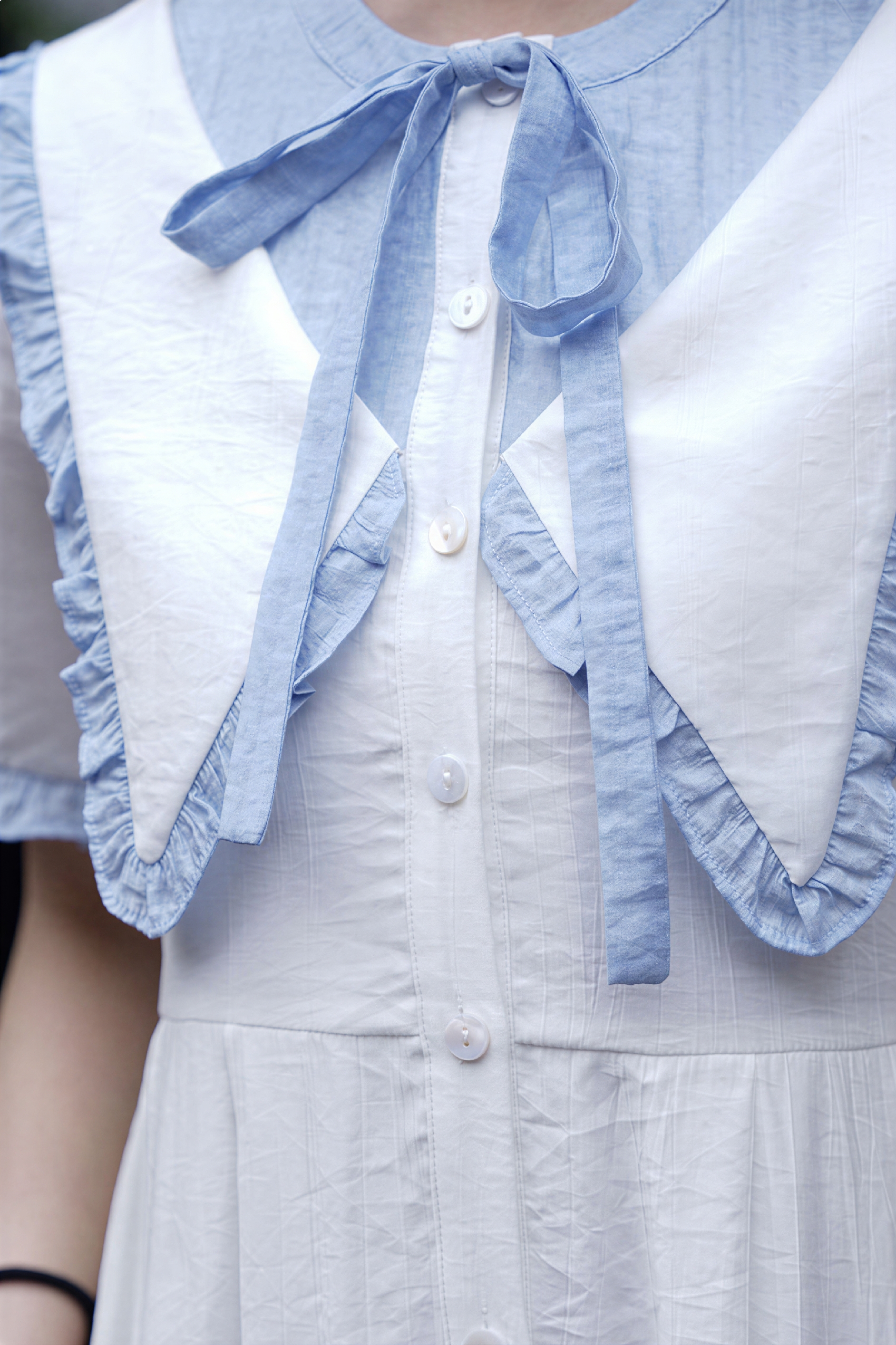 Color-Block Tie-Detail Sailor Collar Dress-LYONSENS