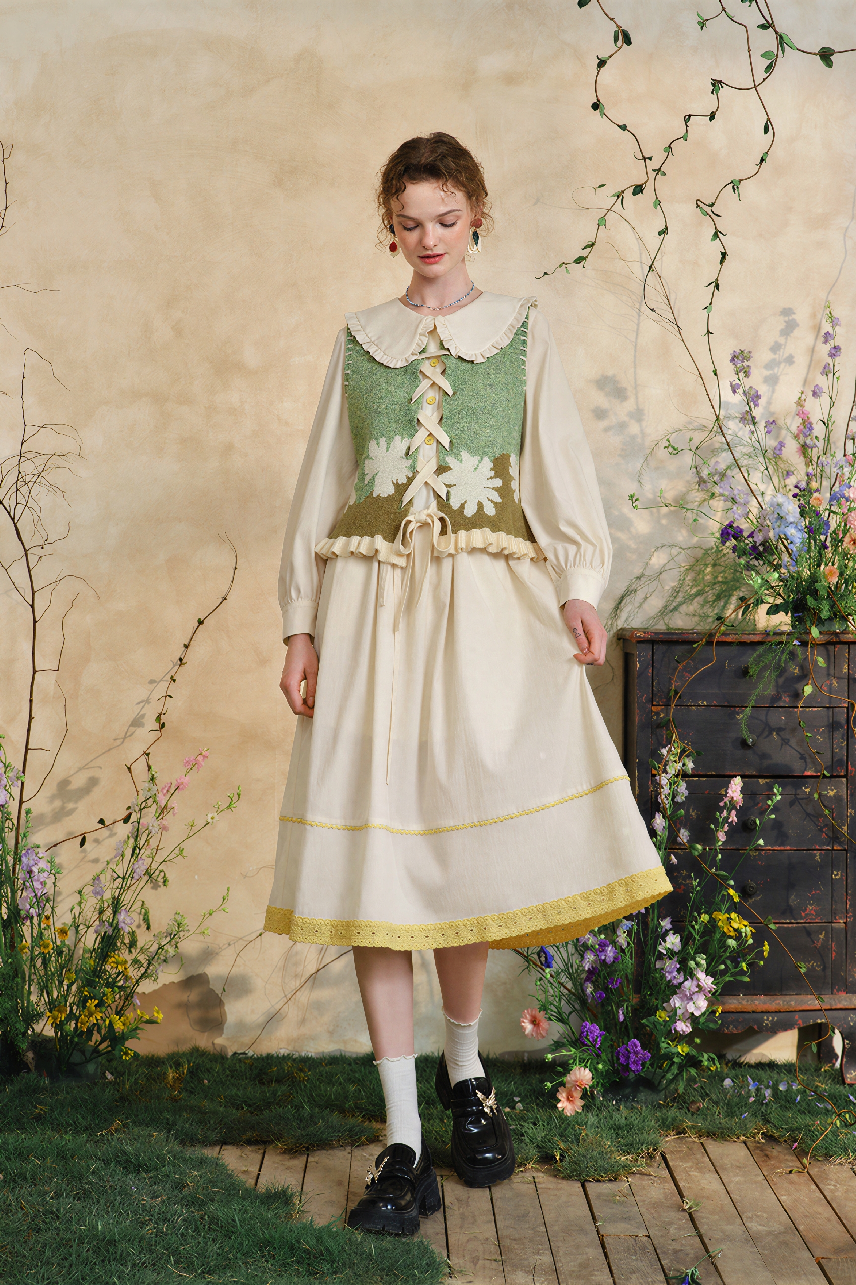 Cropped Knit Sweater Vest