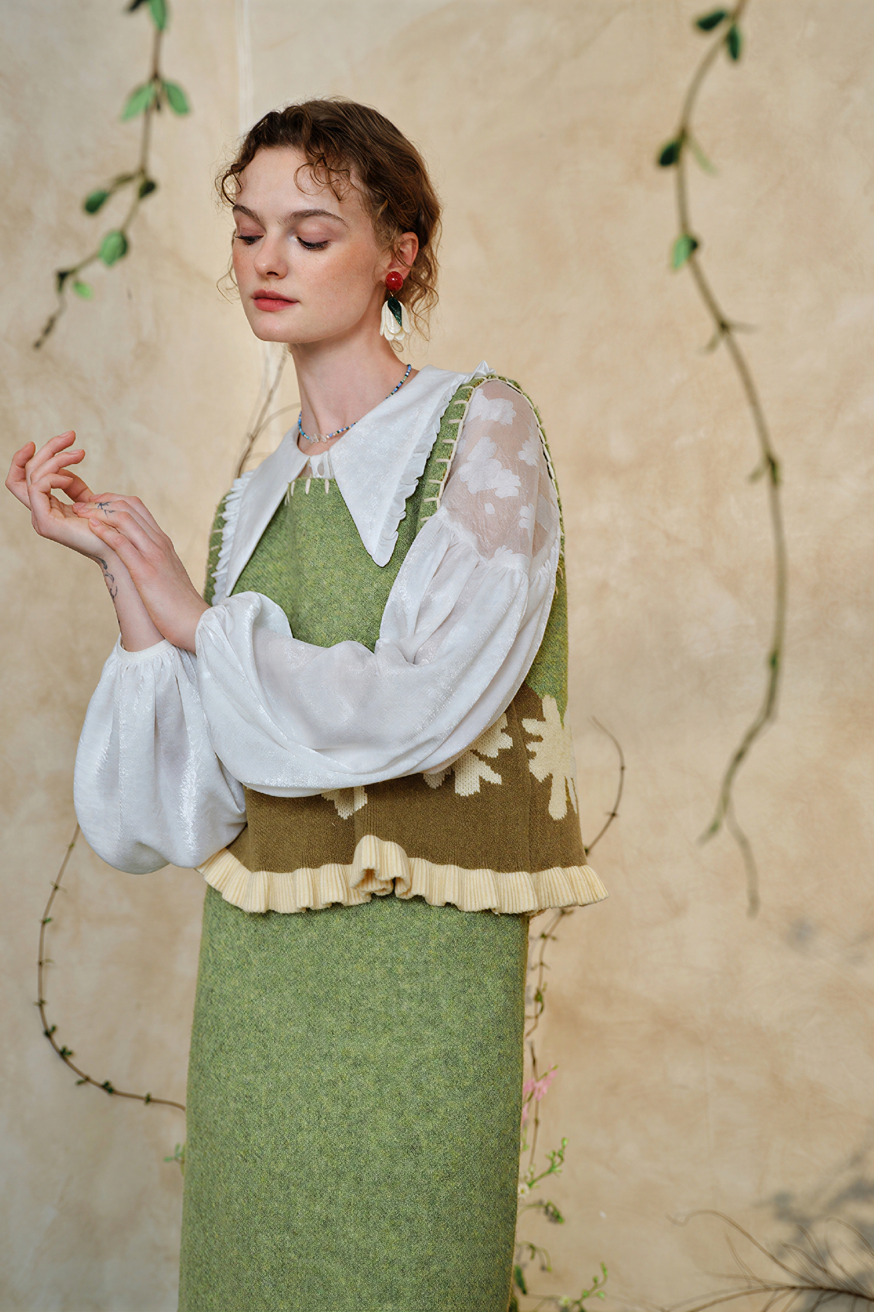 Cropped Knit Sweater Vest