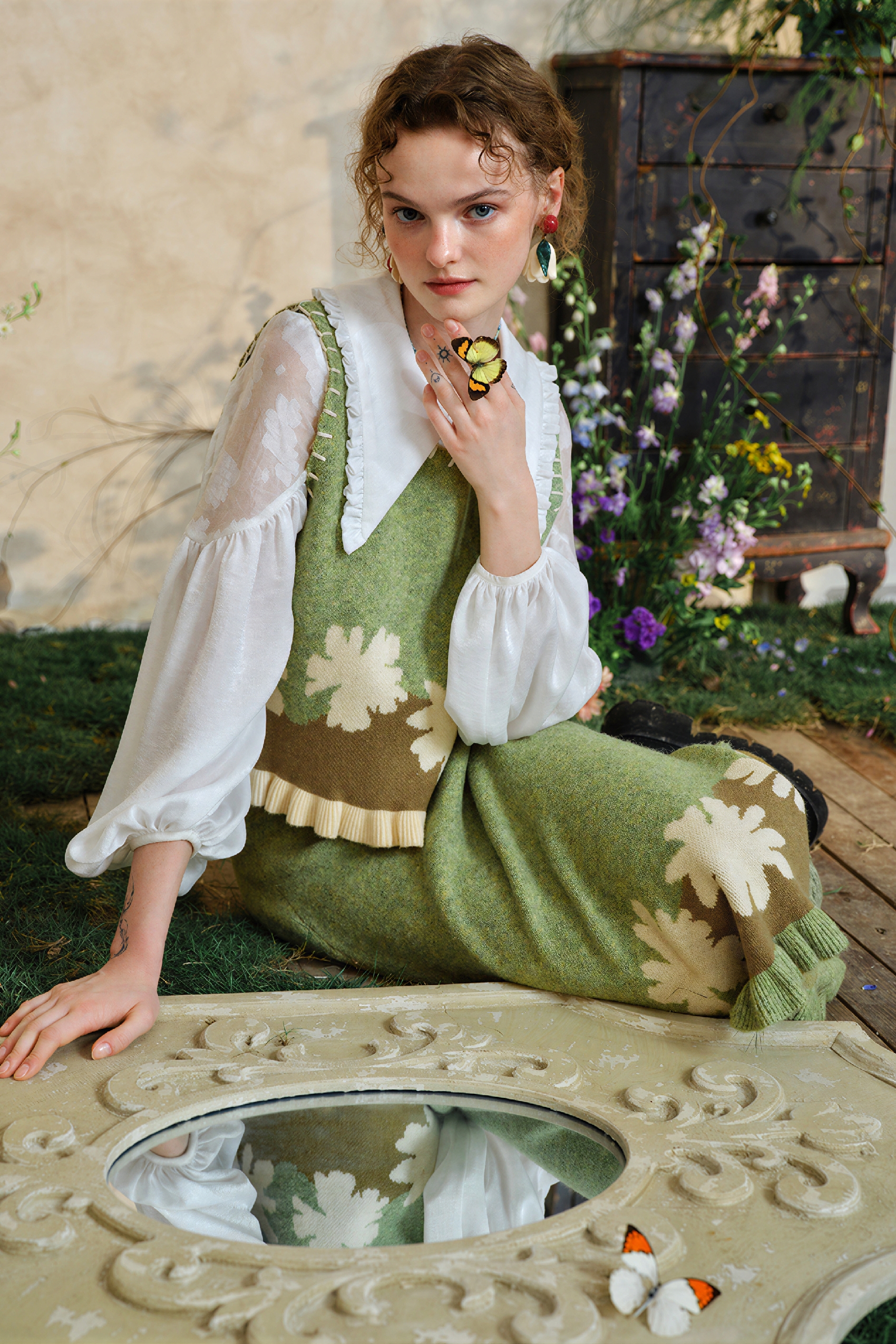 Cropped Knit Sweater Vest