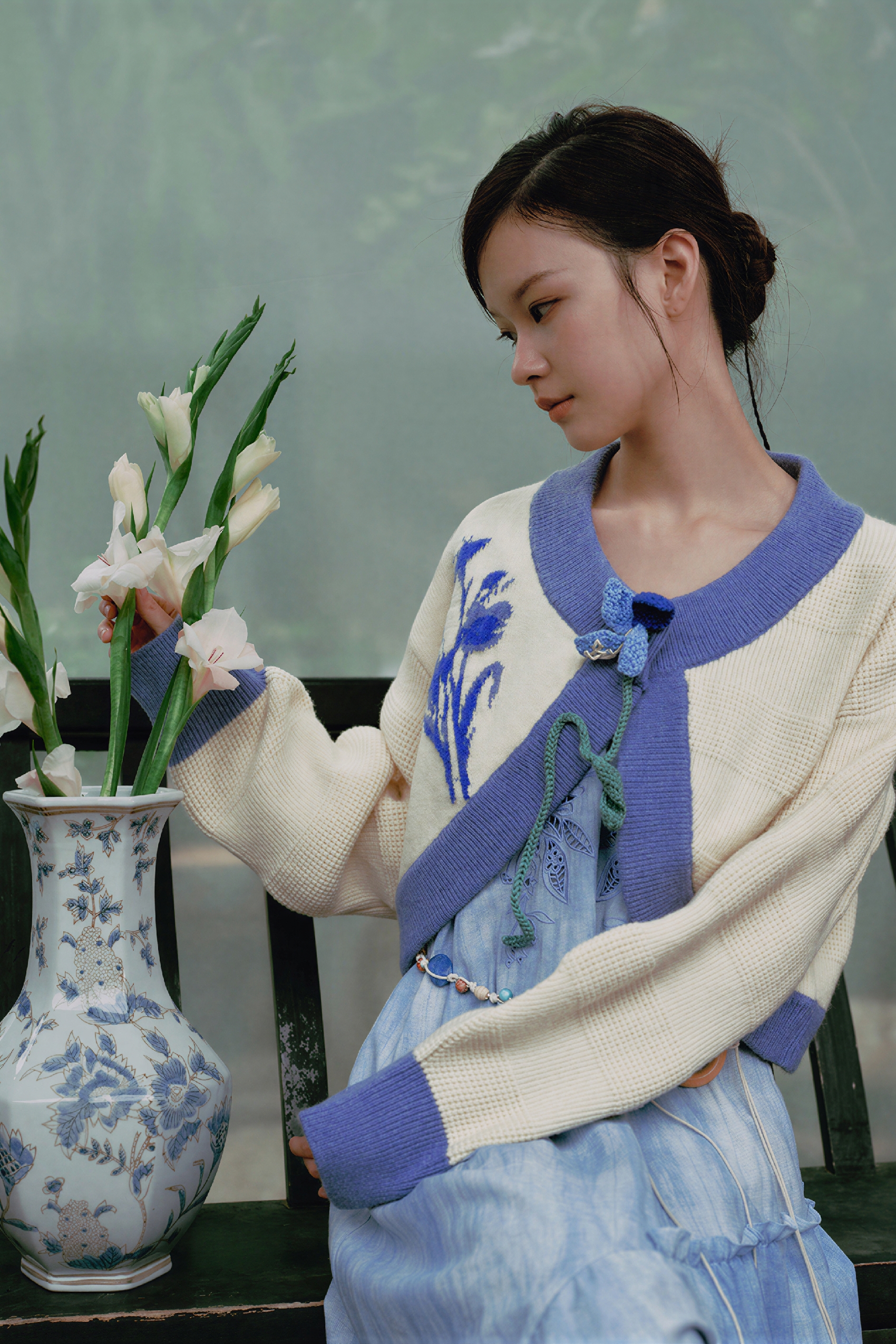 Relaxed Cropped Knit Cardigan