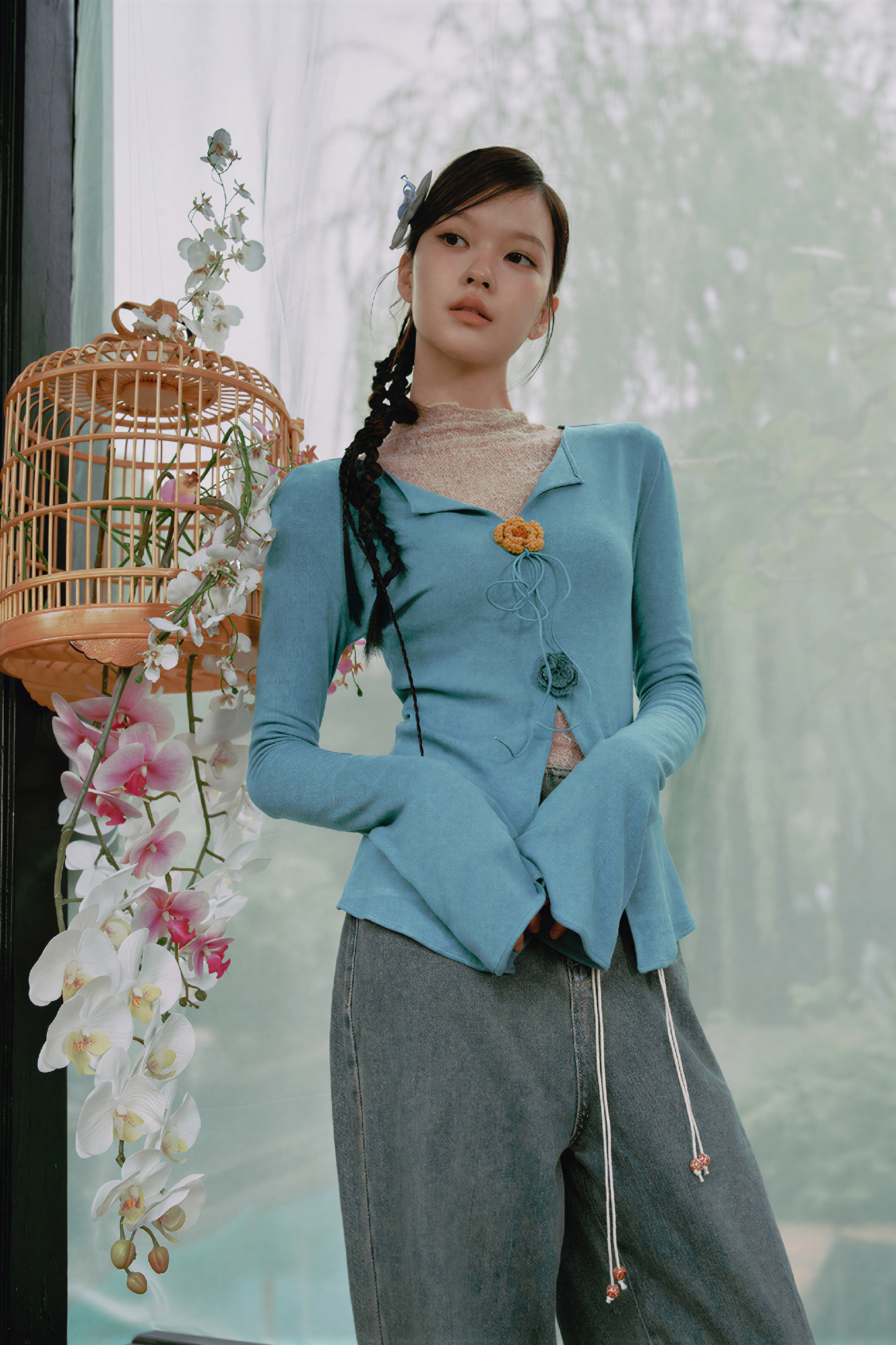 Modern Chinese-Inspired V-Neck Long-Sleeve Top
