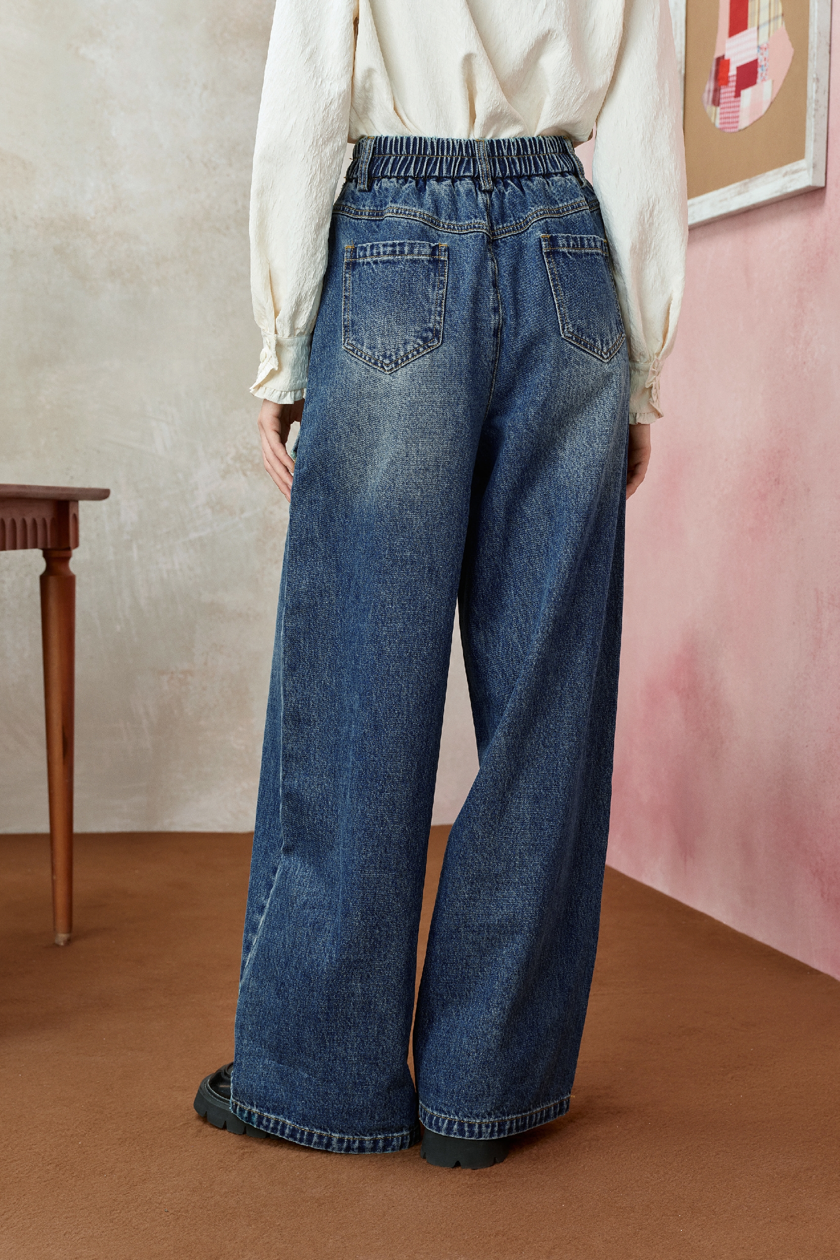 Embroidered casual denim pants
