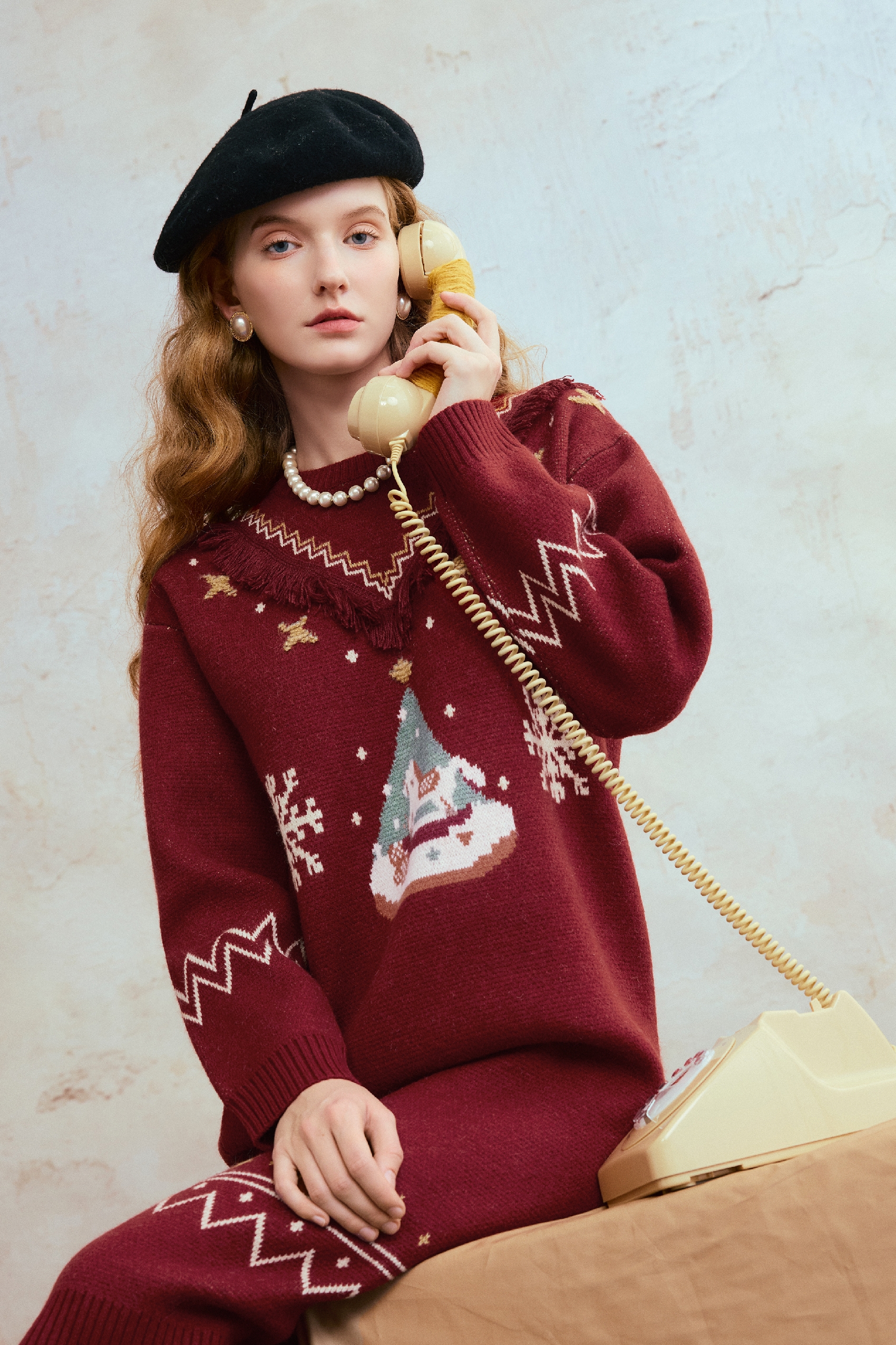 Red Christmas outfit: sweater dress