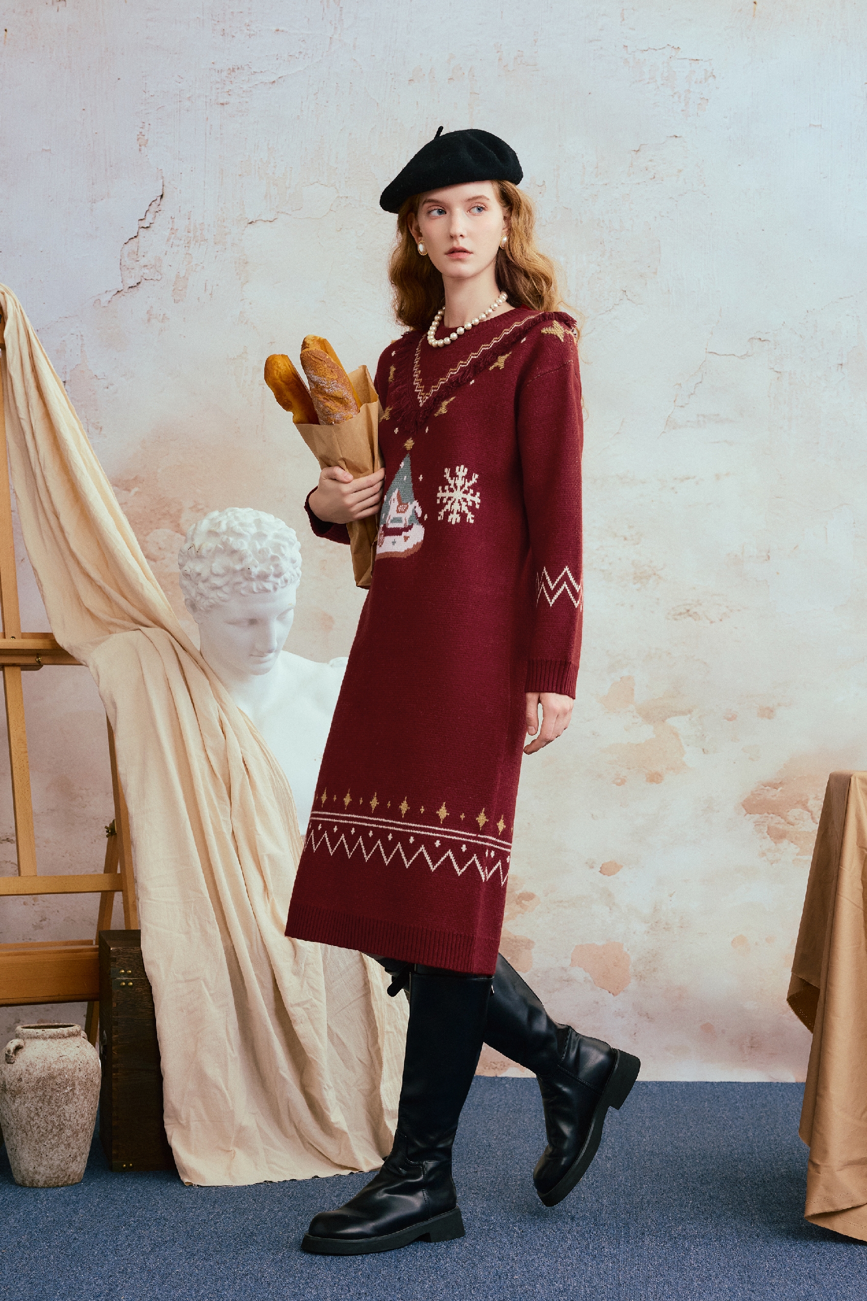 Red Christmas outfit: sweater dress