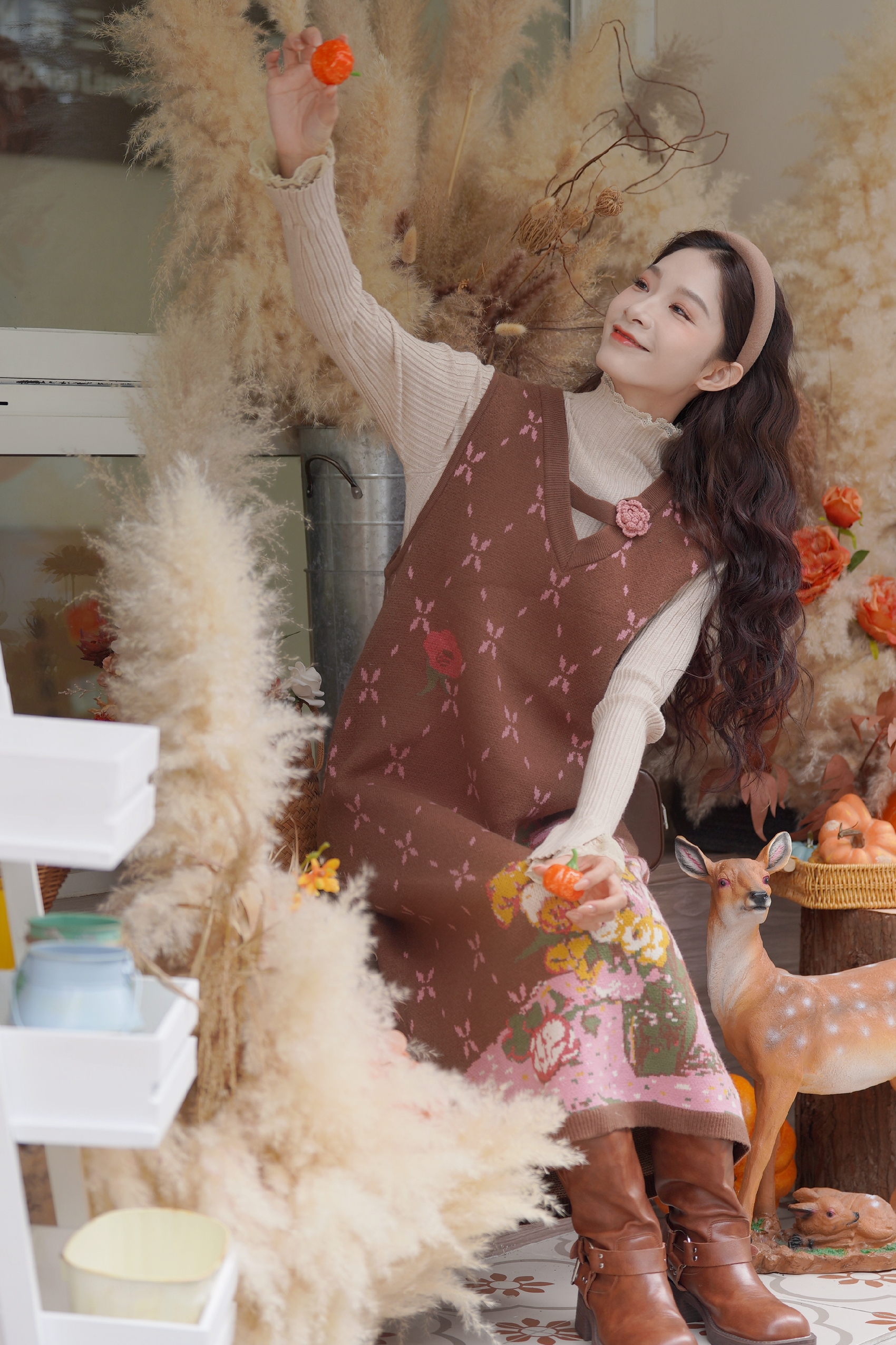 Van Gogh-Inspired V-Neck Knit Slip Dress