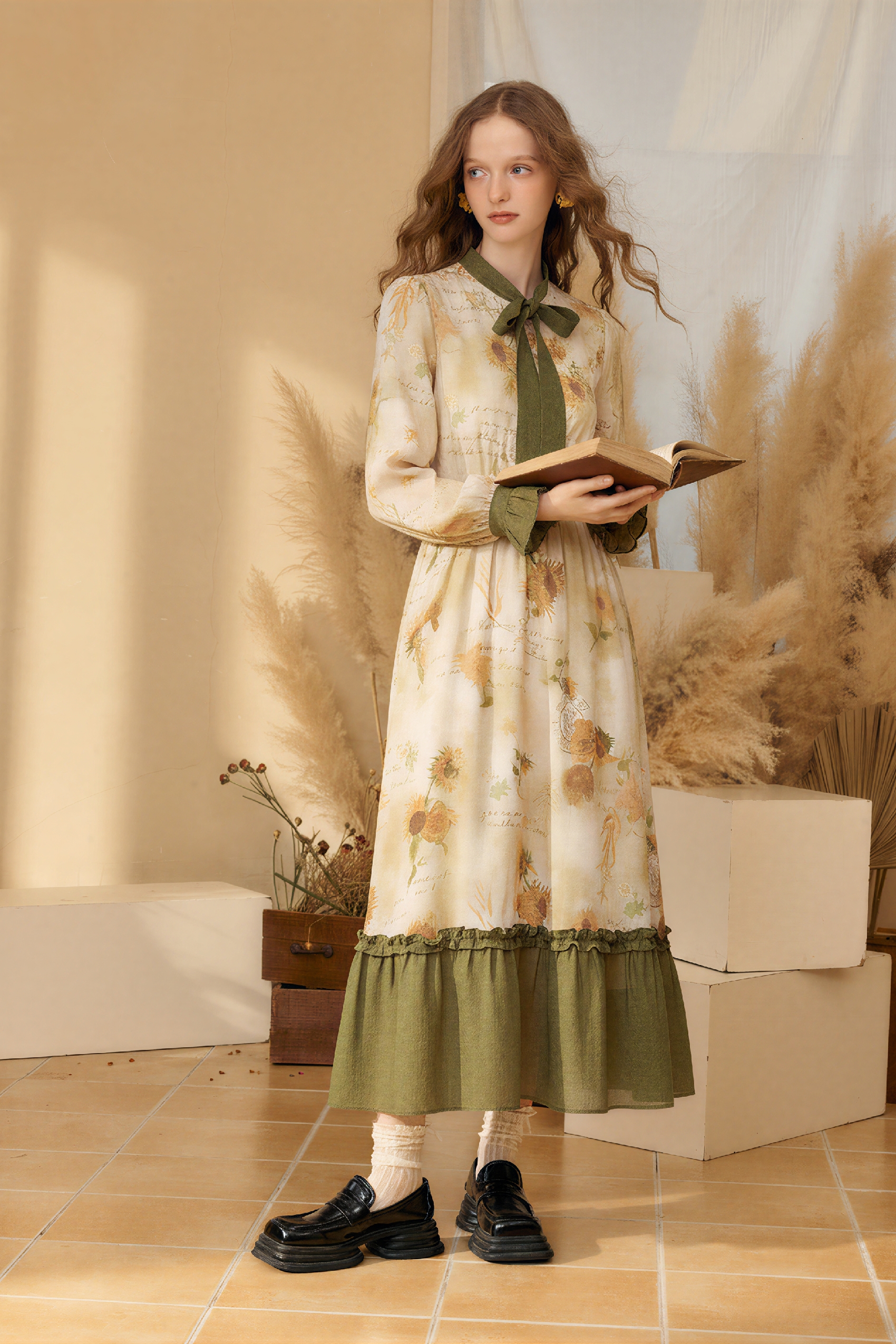 Van Gogh-Inspired Vintage Long-Sleeve Dress