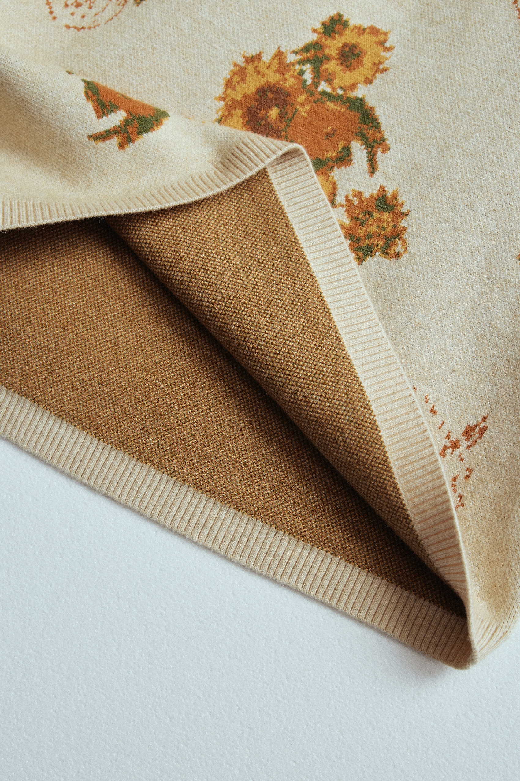 Van Gogh-Inspired Modern Chinese-Style Buttoned Knit Dress-LYONSENS