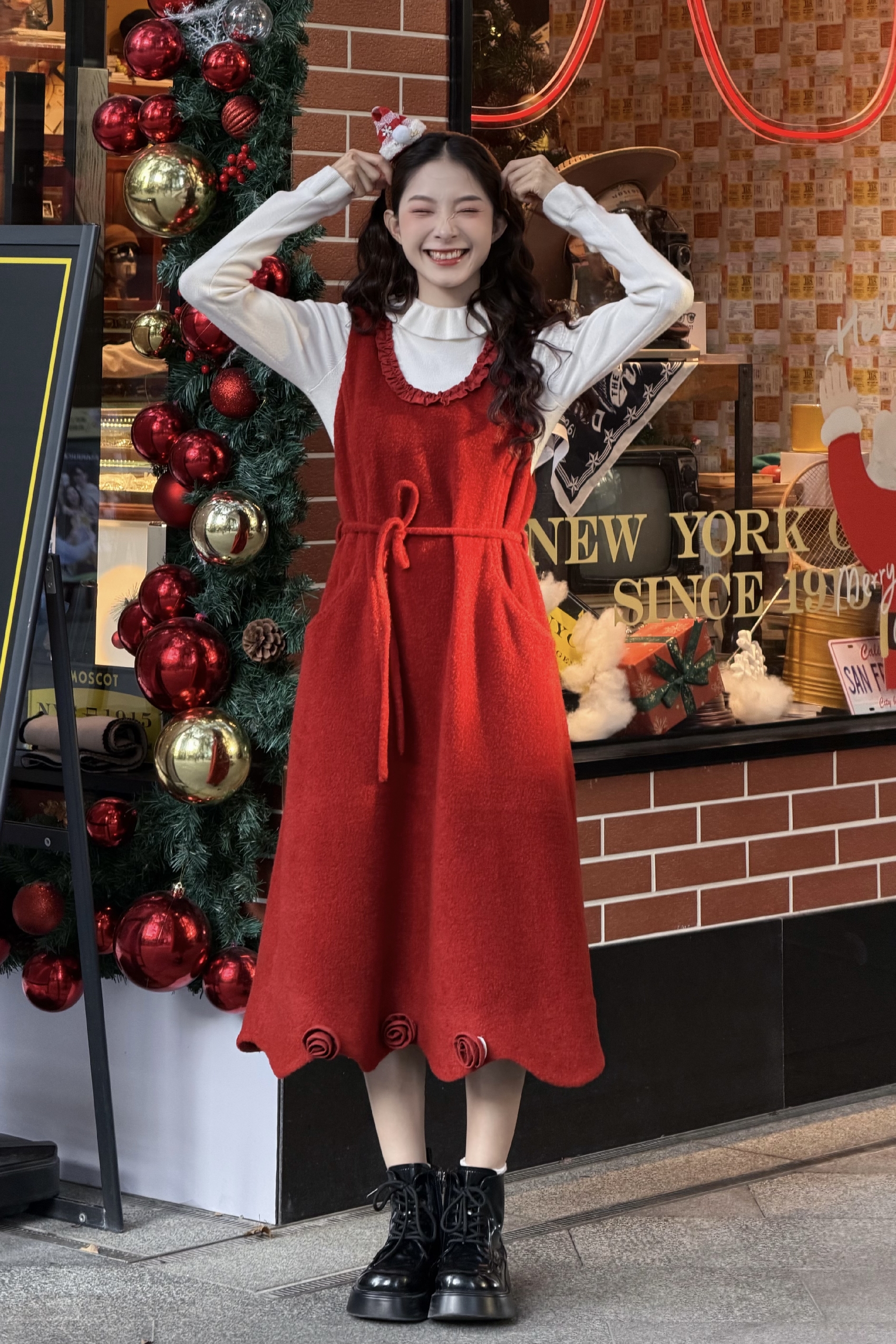 ヴィンテージ風3D花柄フリルノースリーブドレス