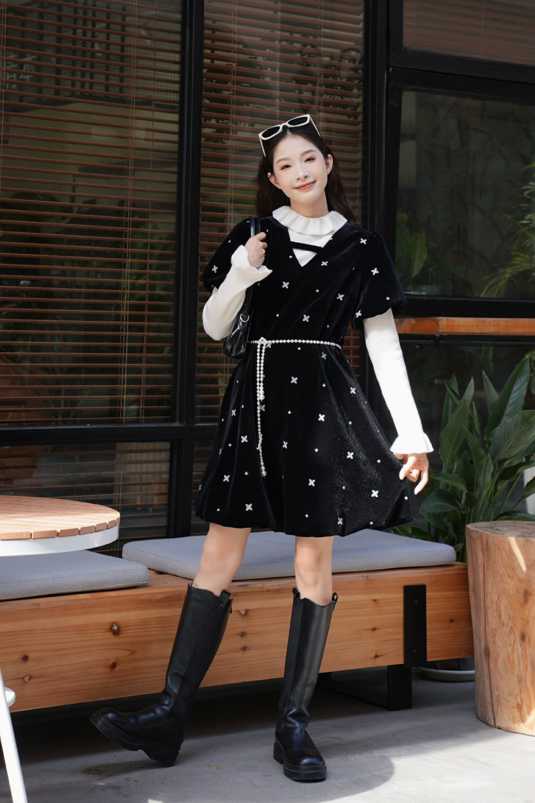 Vintage Floral Embroidered Puff Sleeve Black Dress