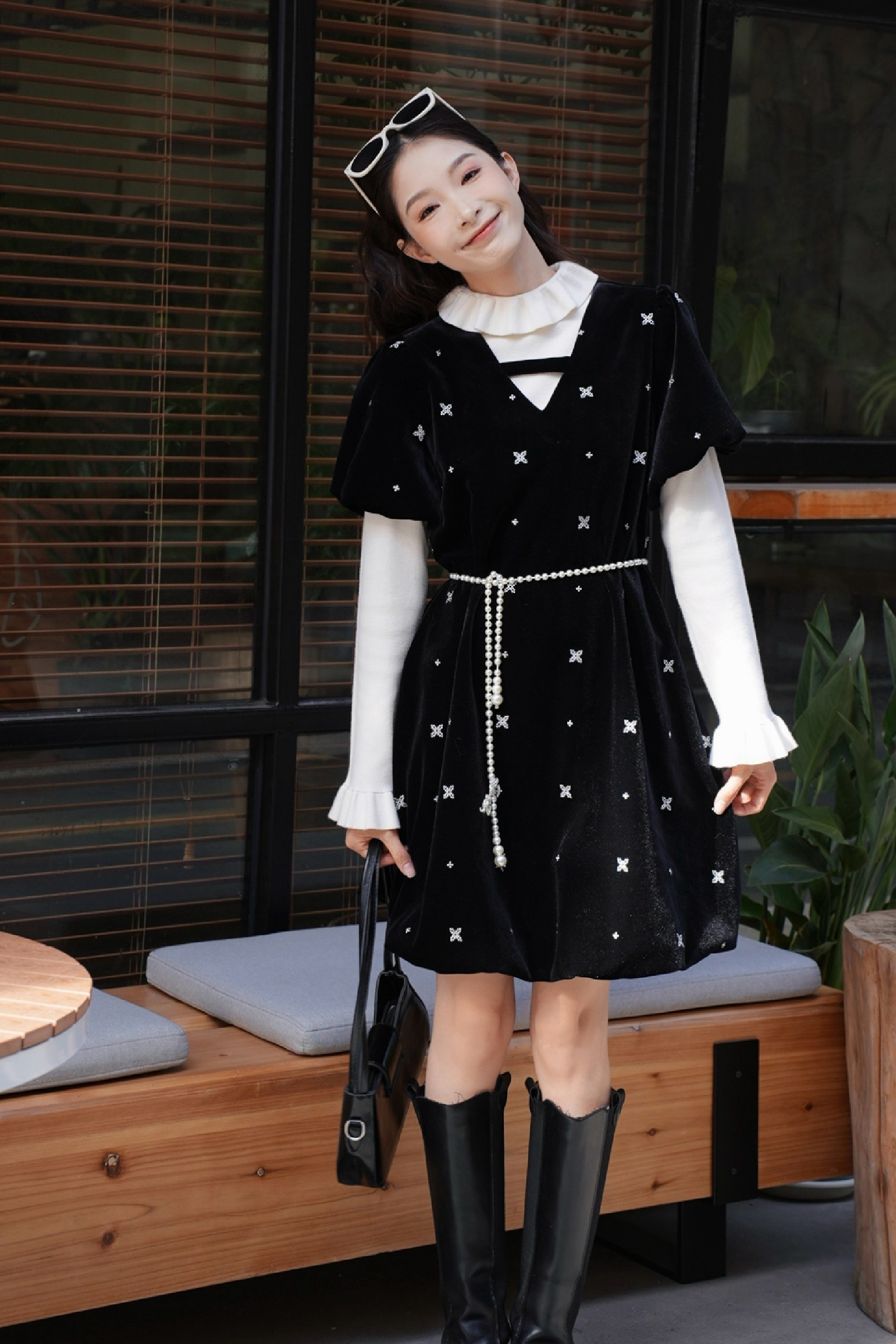 Vintage Floral Embroidered Puff Sleeve Black Dress