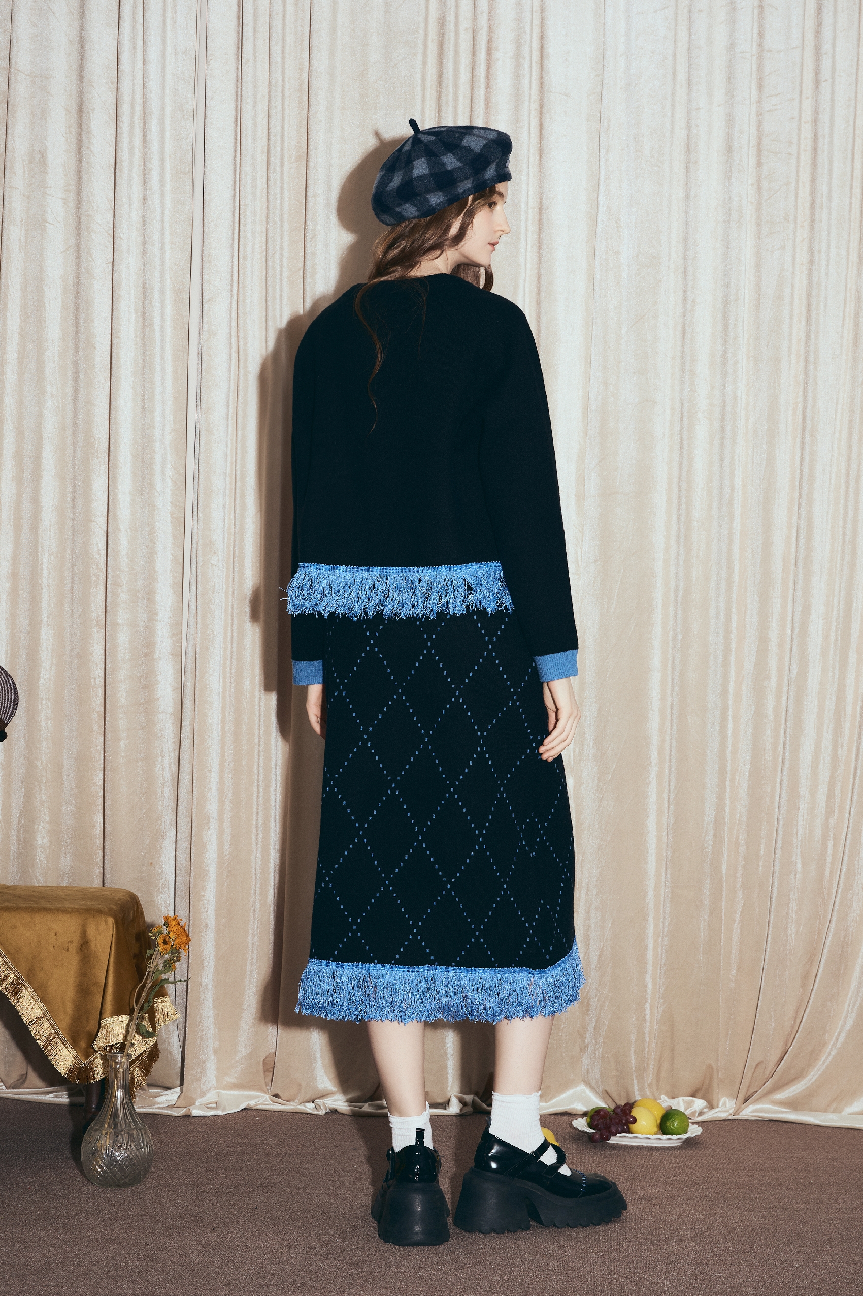 Black knitted casual cardigan
