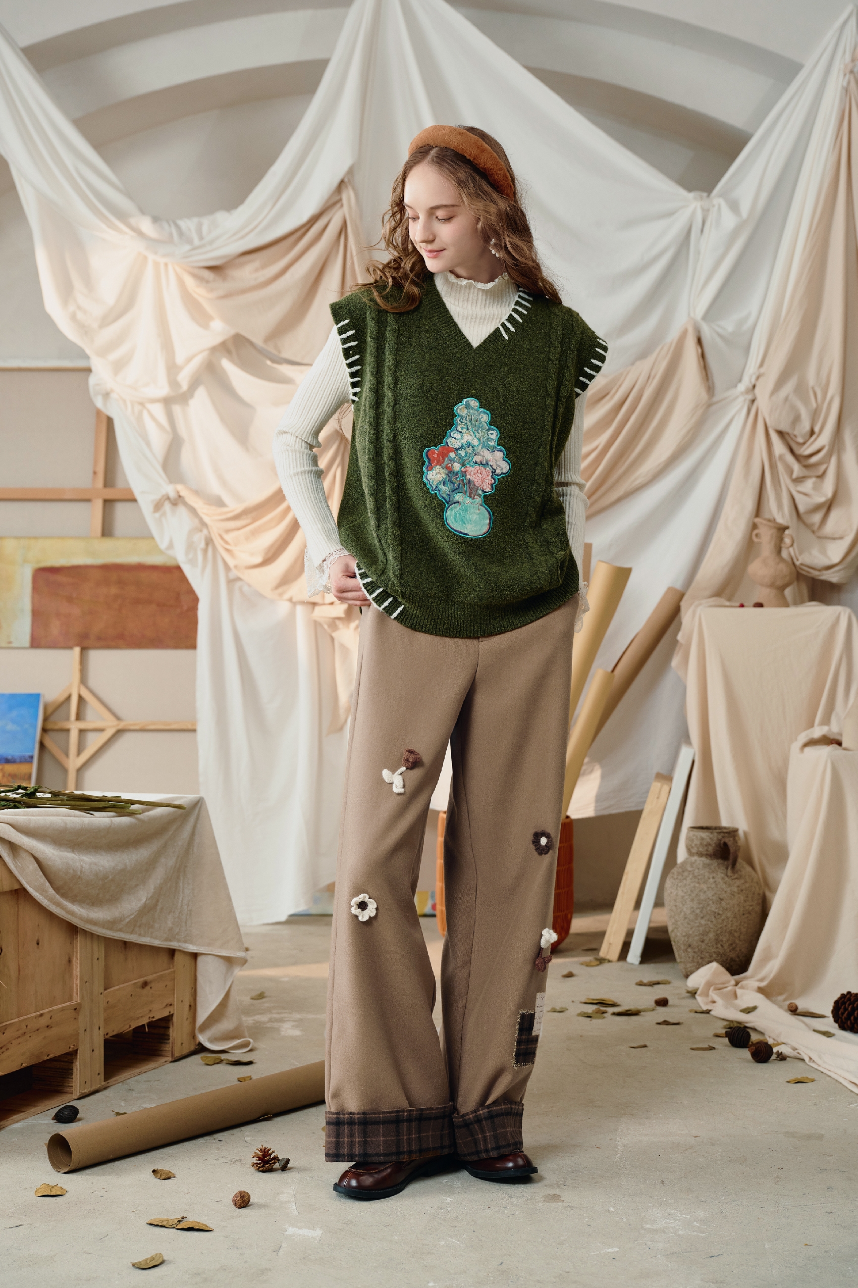 Van Gogh-Inspired V-Neck Knit Sweater