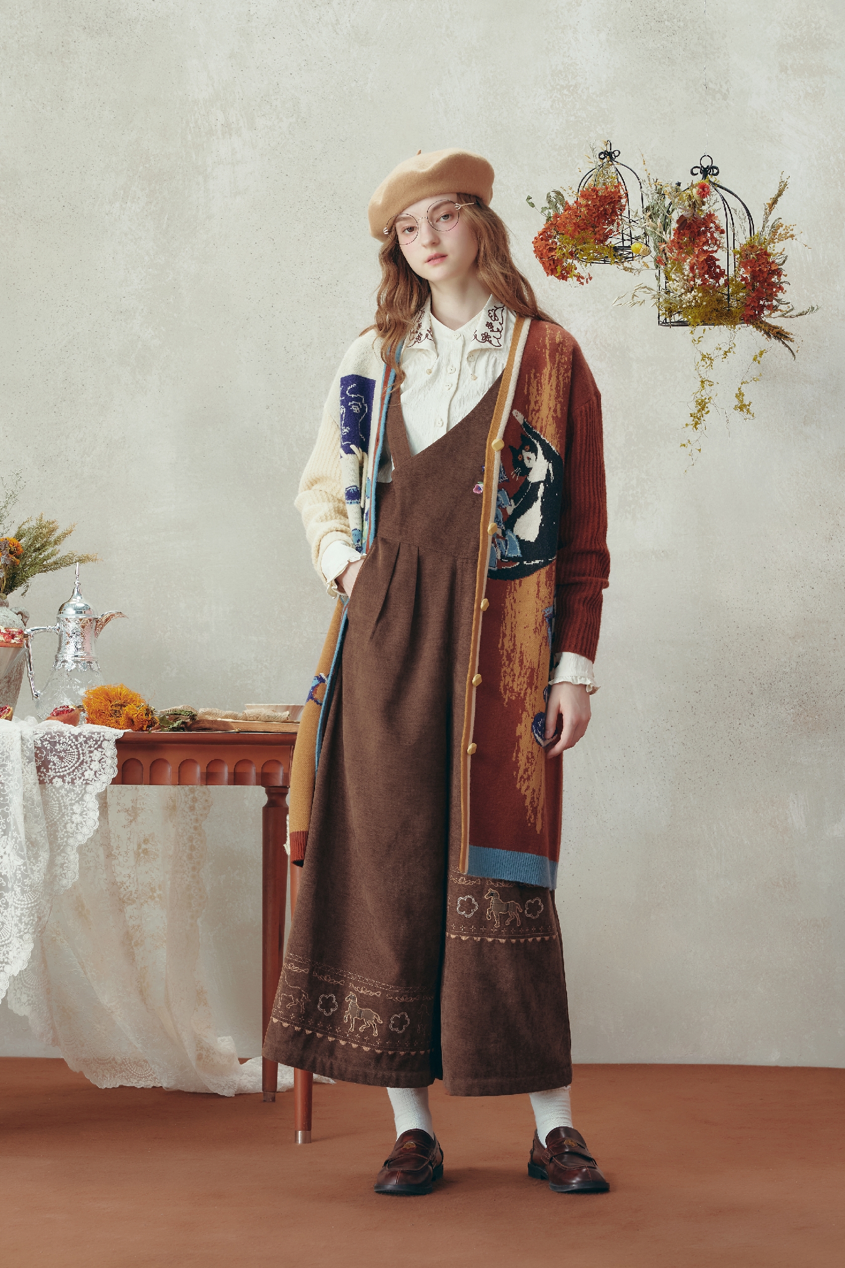 Medium-length knitted cardigan