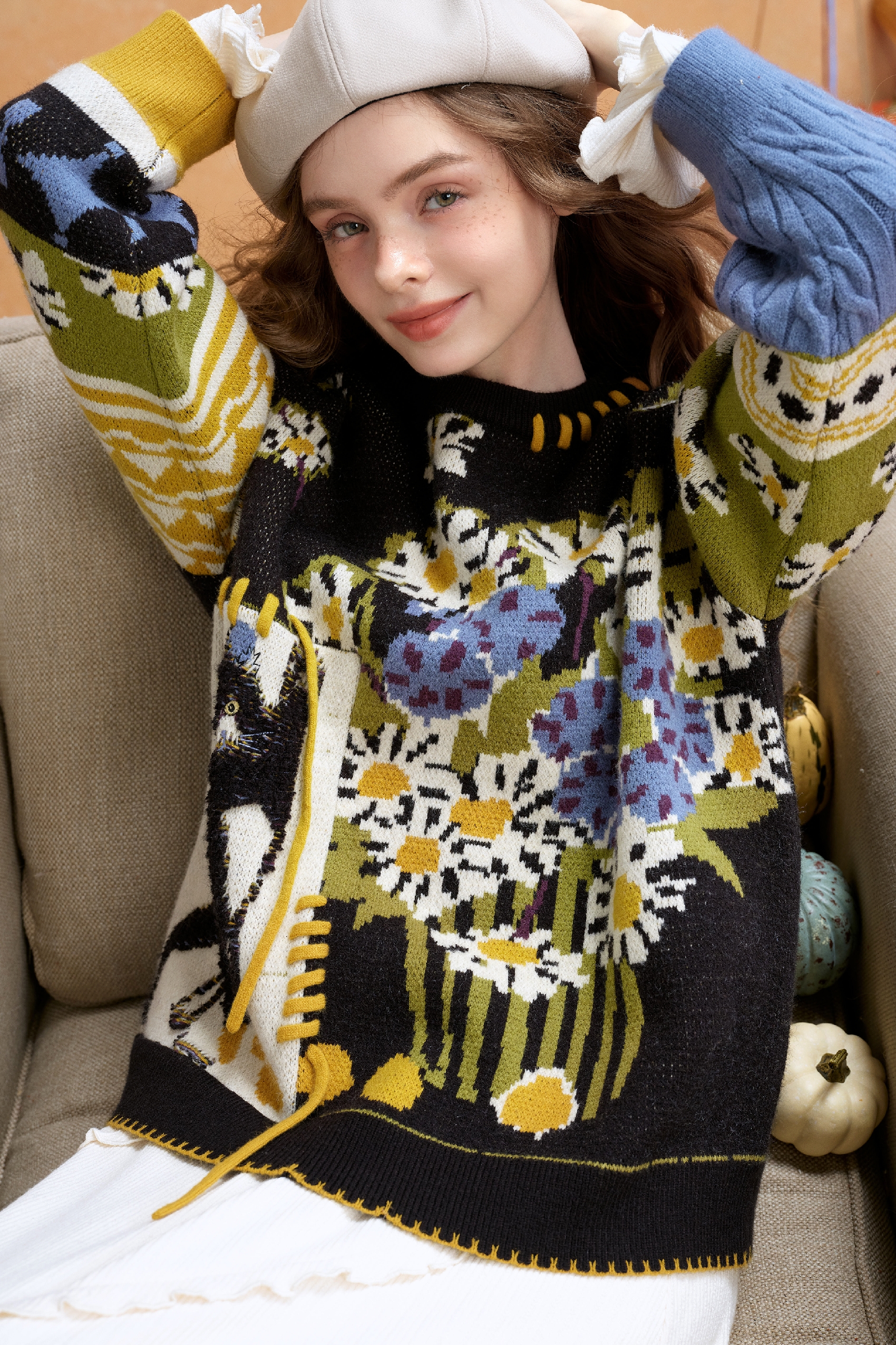 Green vintage-style inner layer sweater