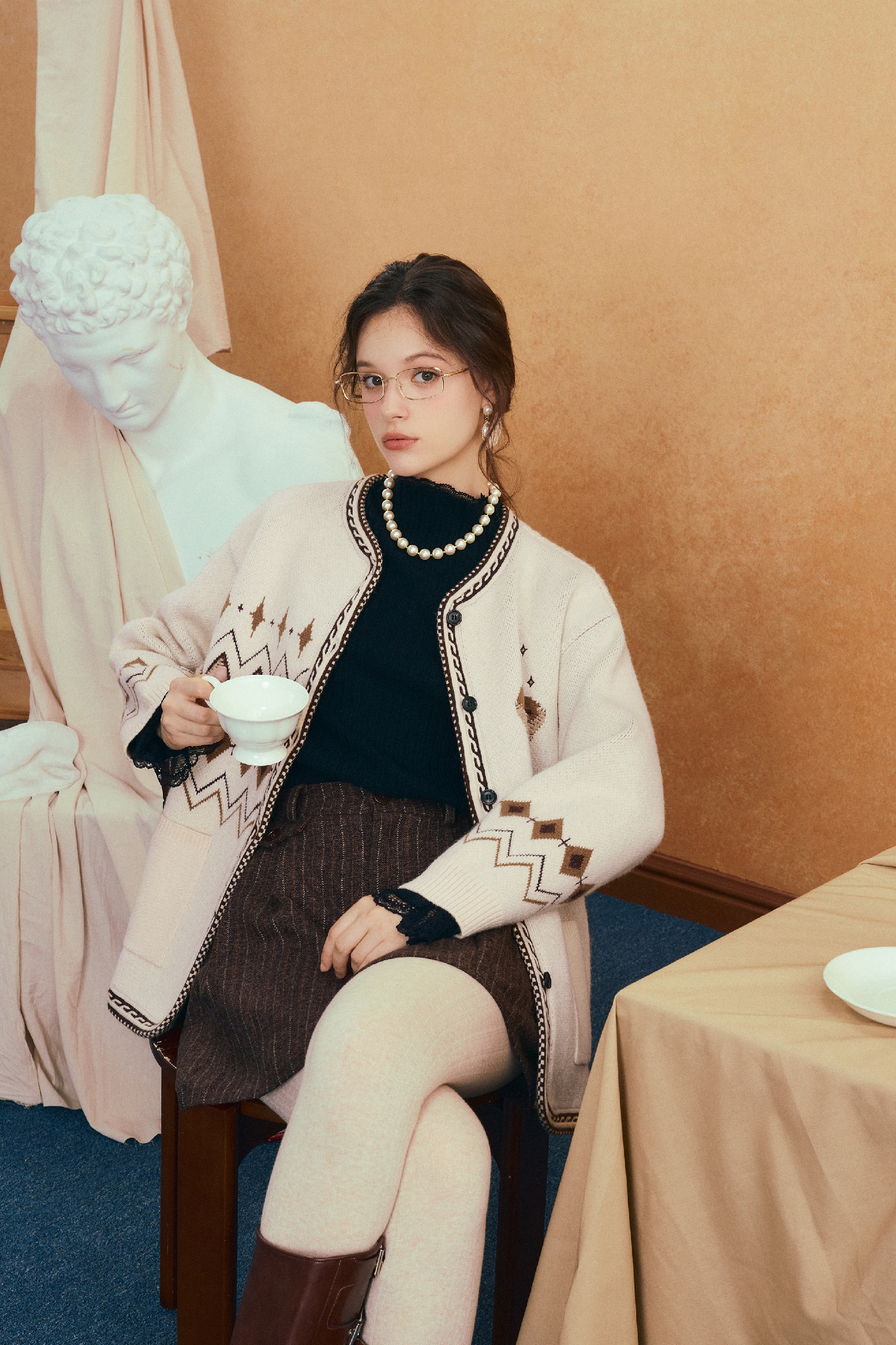 Knitted cardigan sweater