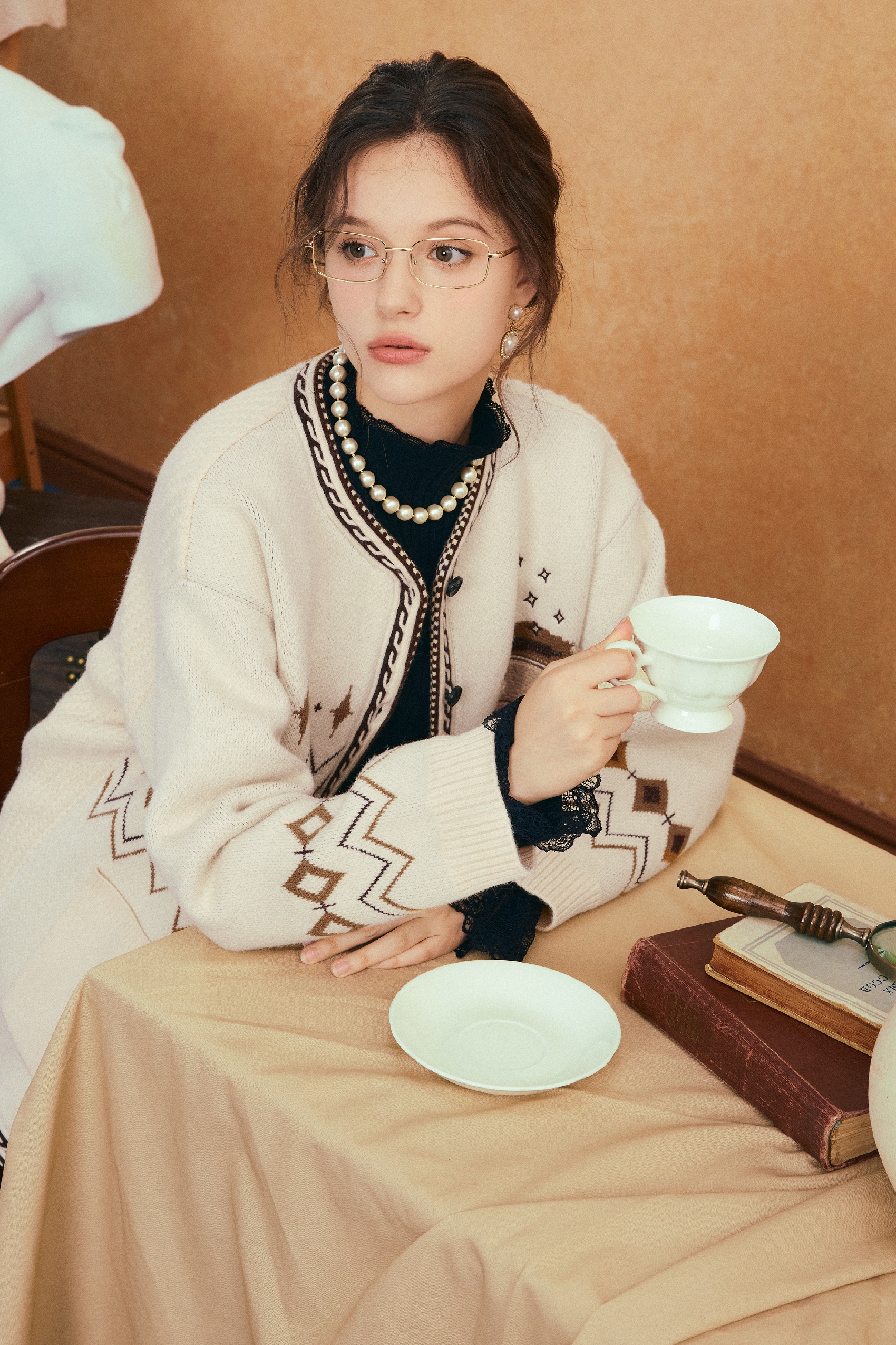 Knitted cardigan sweater