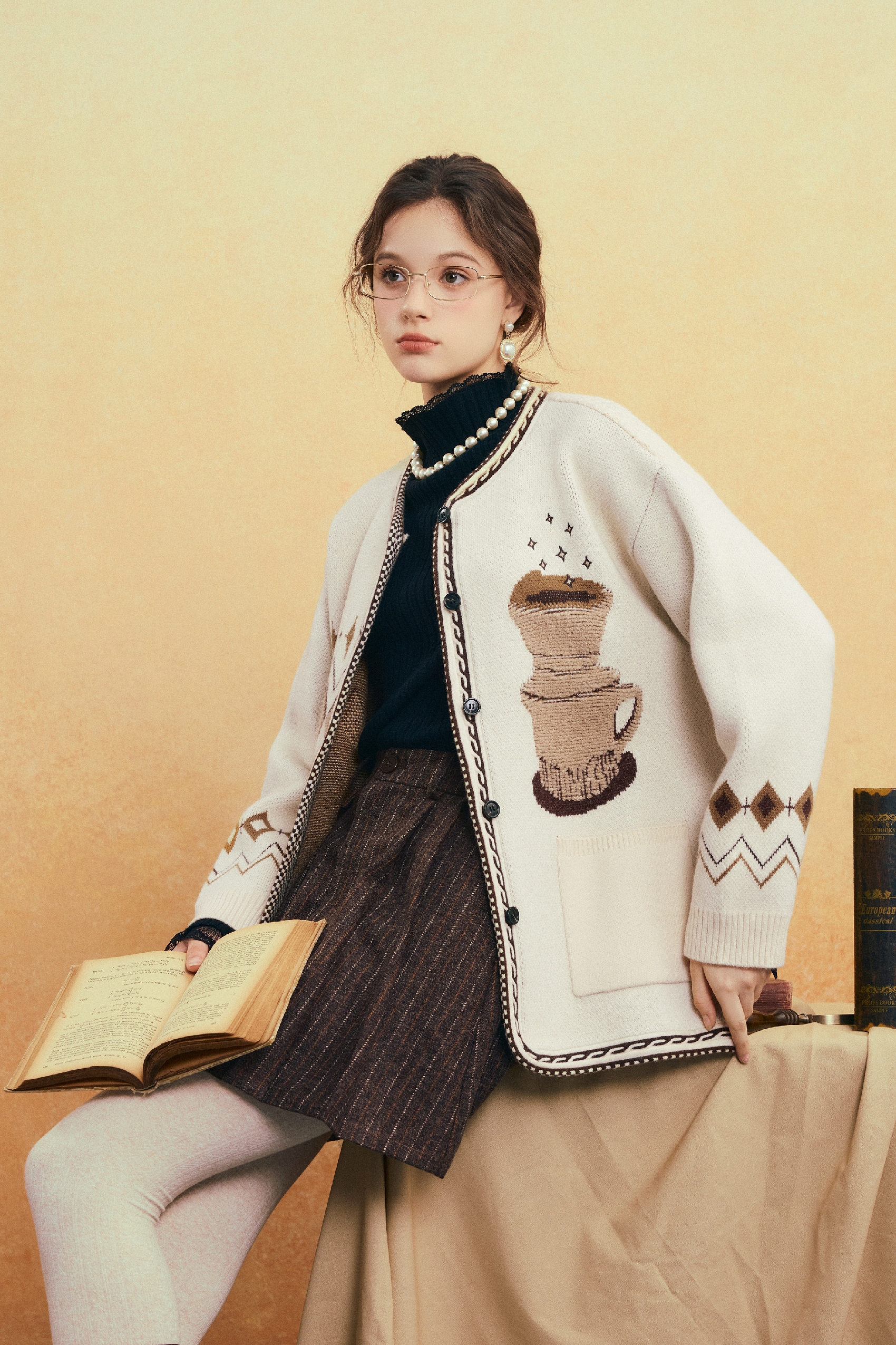 Knitted cardigan sweater