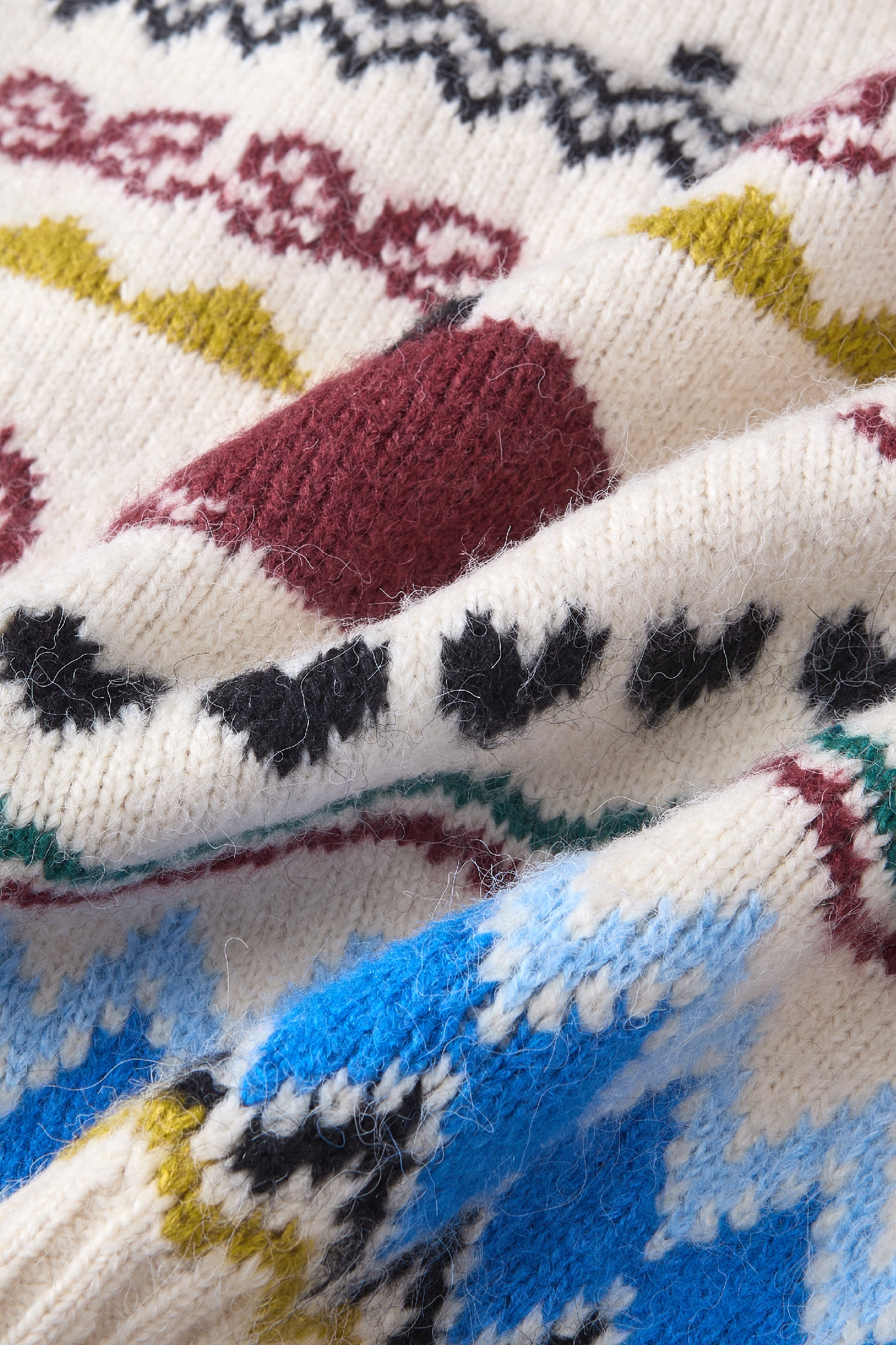 Casual long-sleeved knitted cardigan