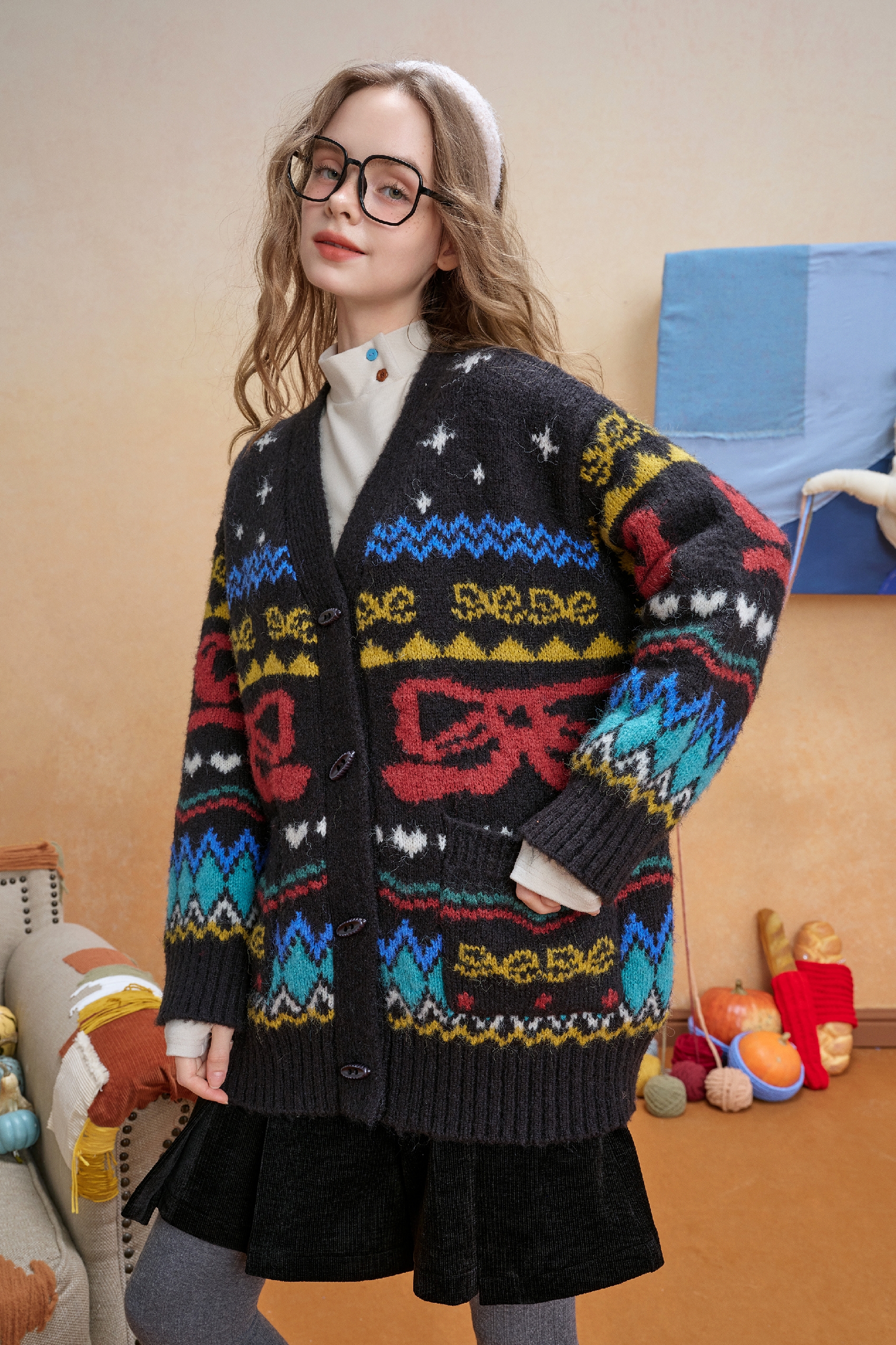 Casual long-sleeved knitted cardigan