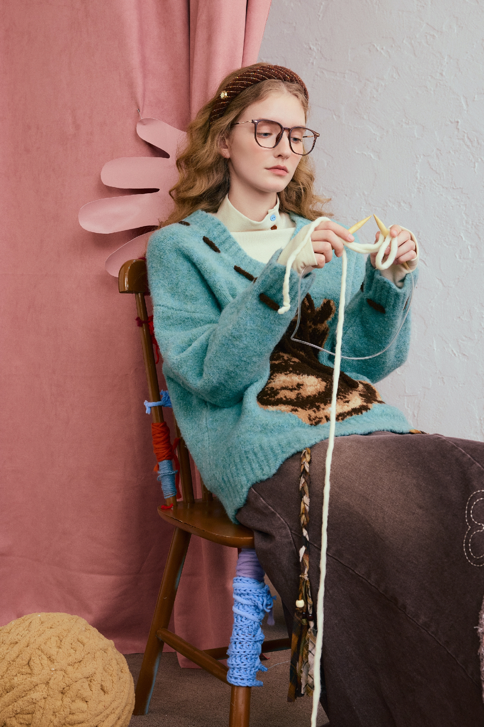 Pullover knitted sweater