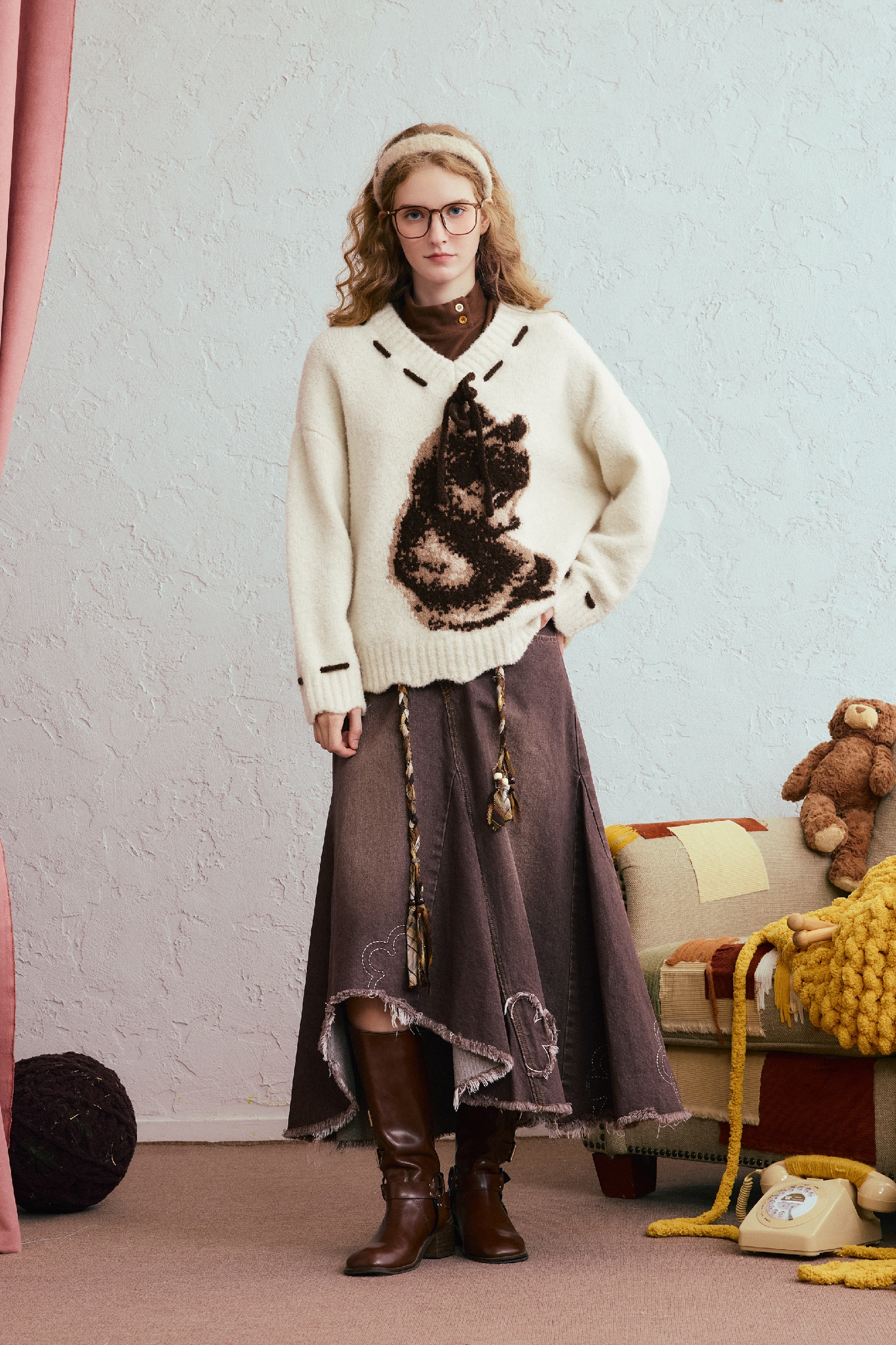 Pullover knitted sweater