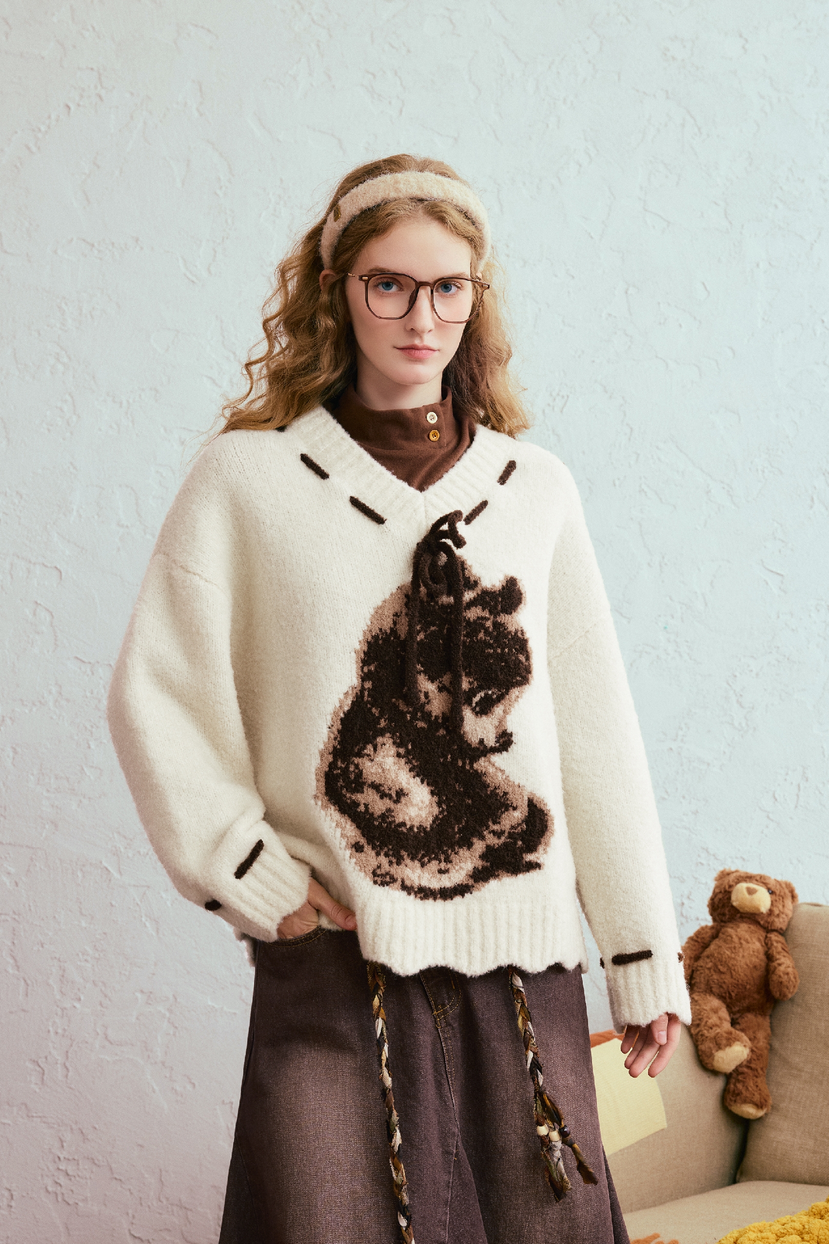 Pullover knitted sweater