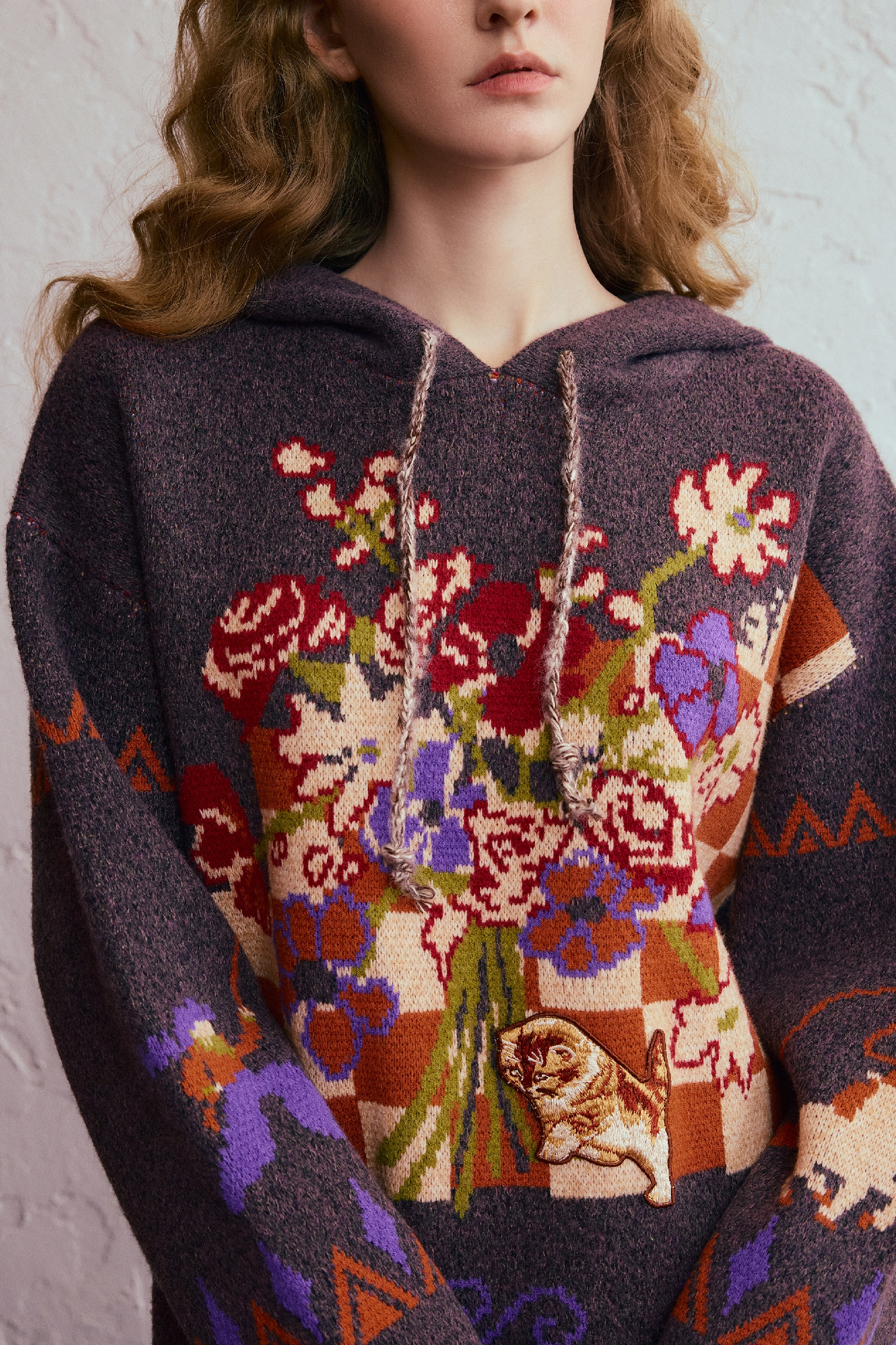 Pullover hooded knitted sweater