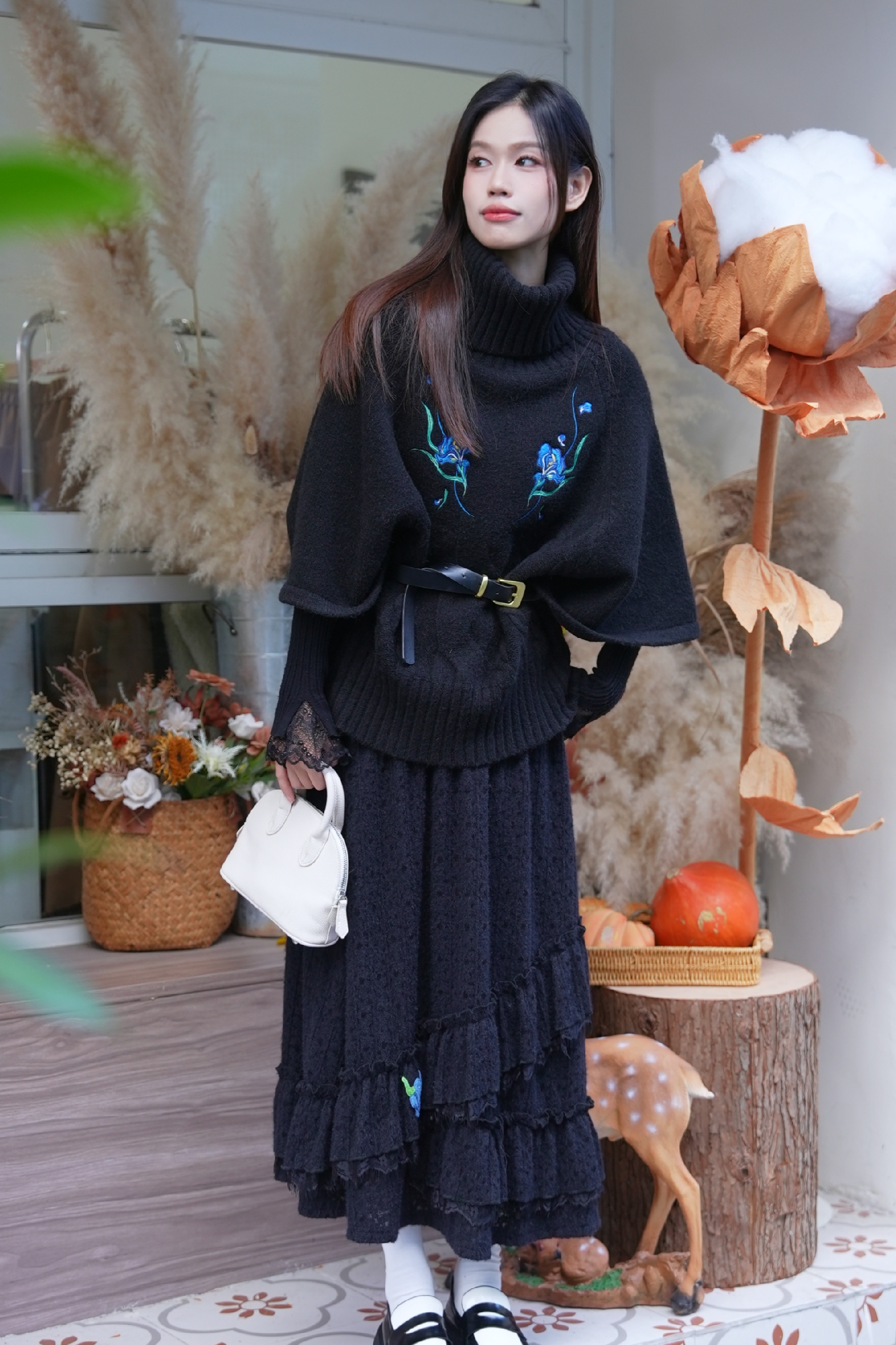 Van Gogh-Inspired Black Vintage Knit Pullover