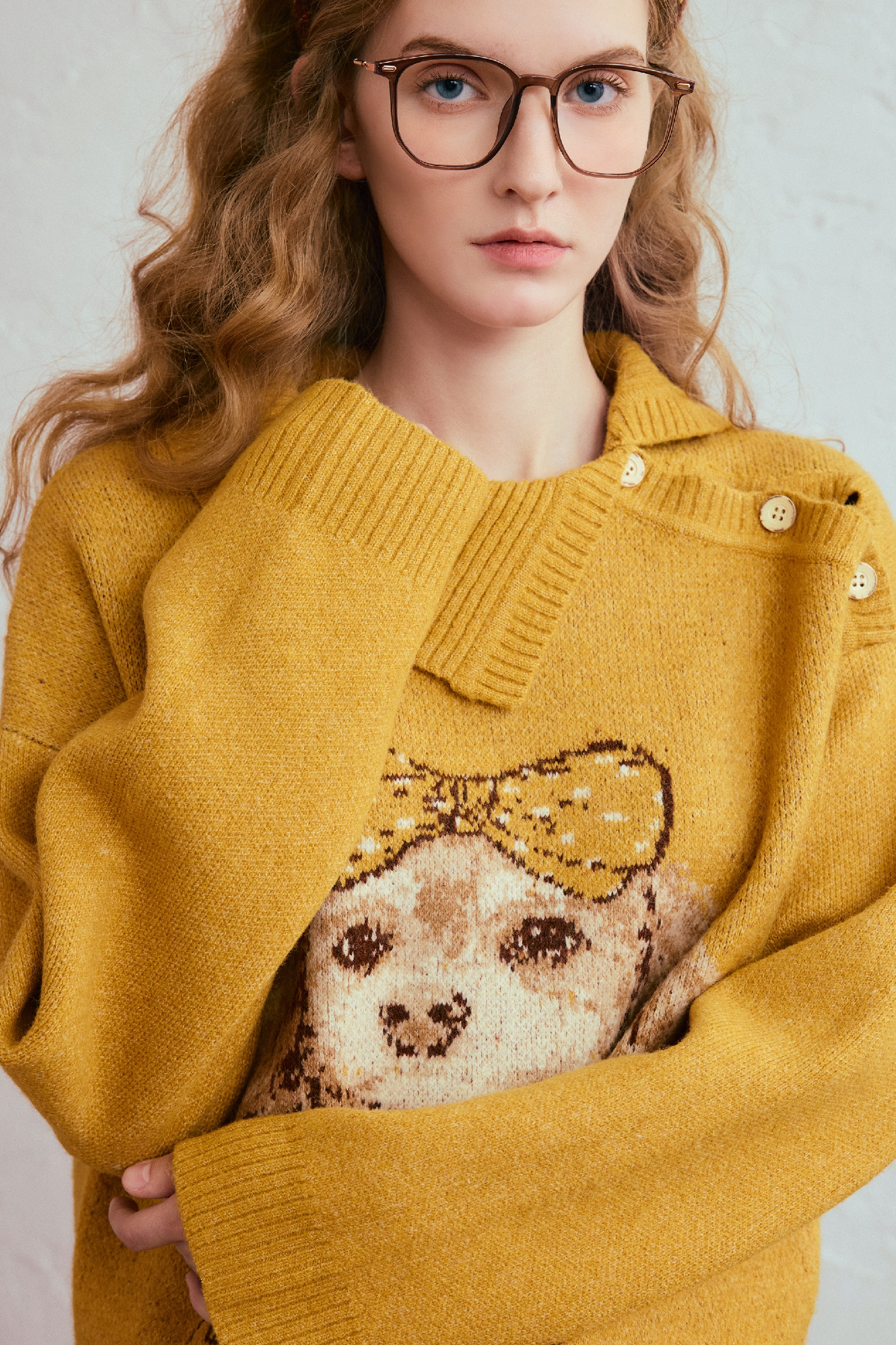 Lazy style lapel sweater