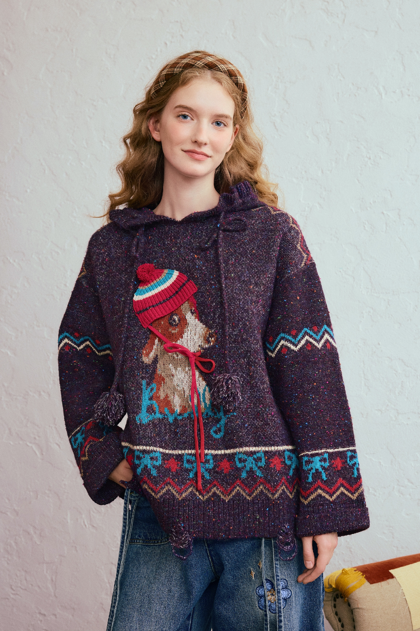 Retro hooded knitted sweater